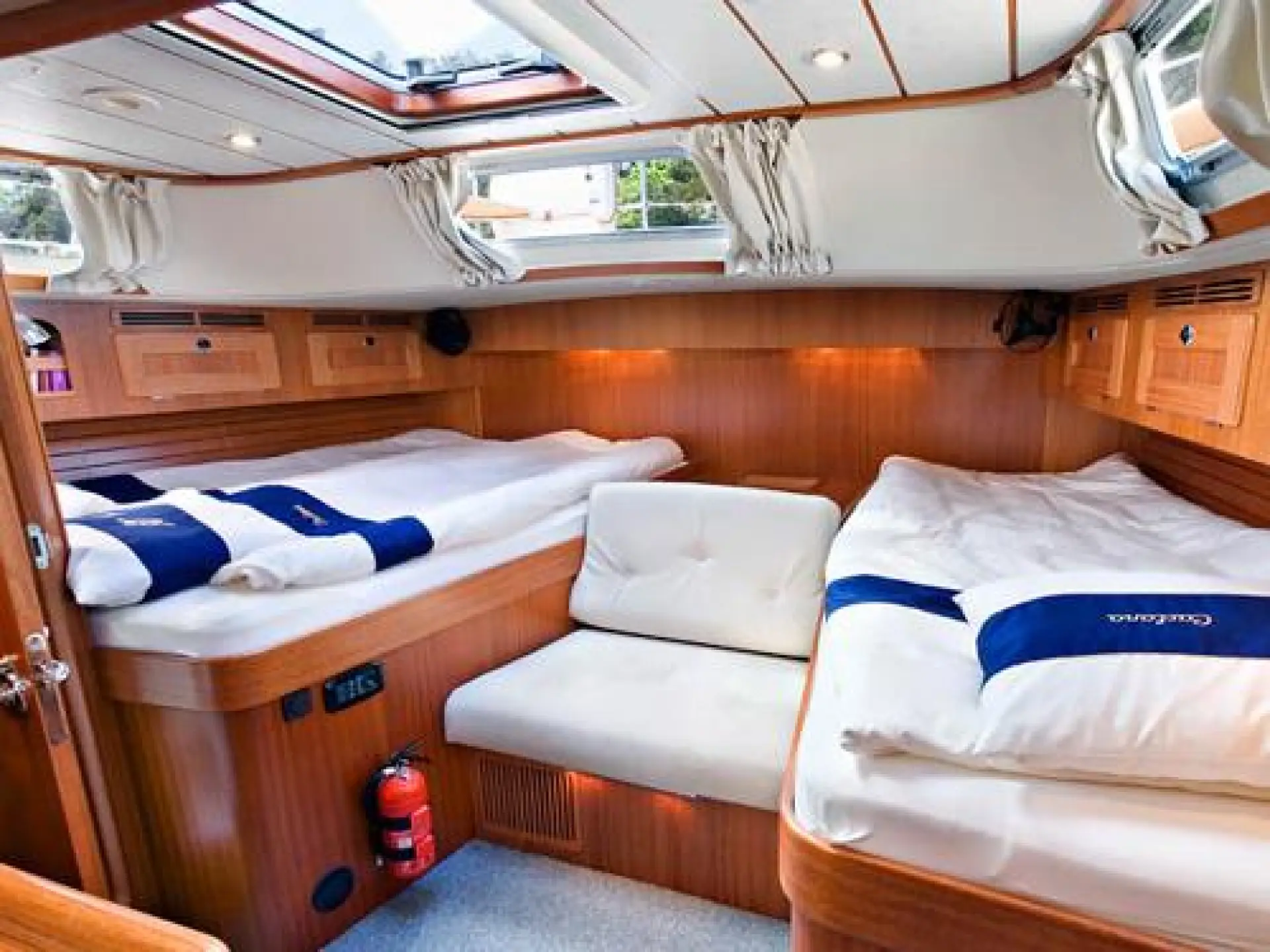 Hallberg Rassy 48 — 15/23