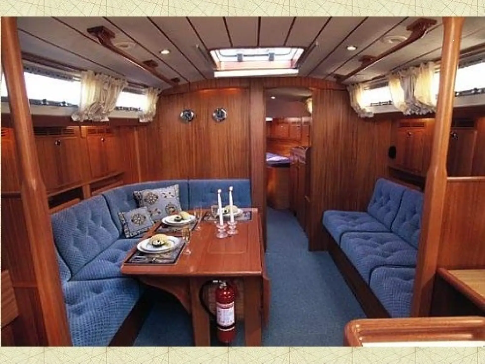 Hallberg Rassy 43 — 5/10