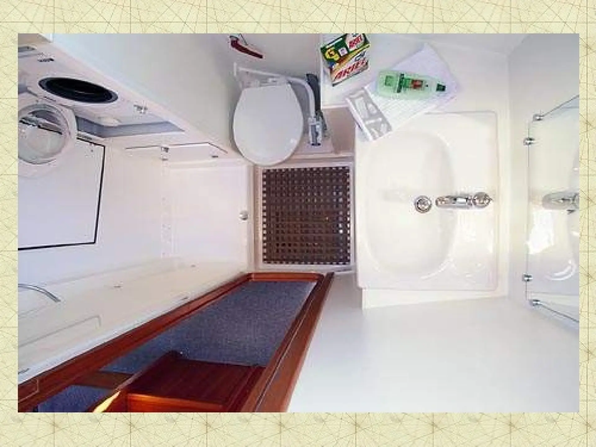 Hallberg Rassy 43 — 7/10