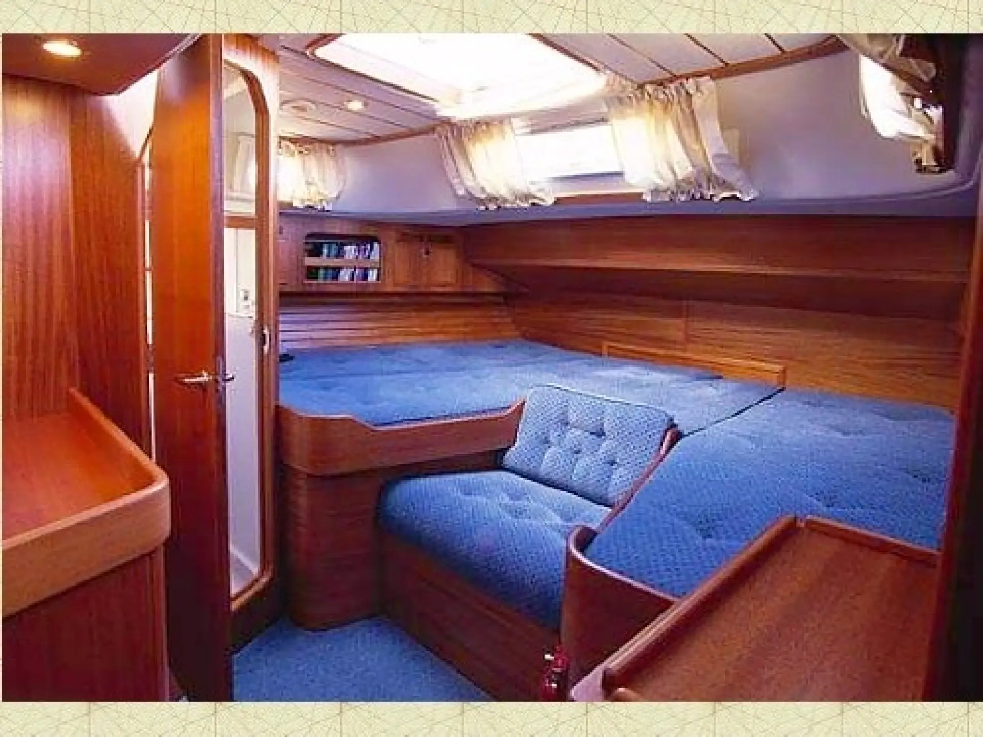 Hallberg Rassy 43 — 9/10
