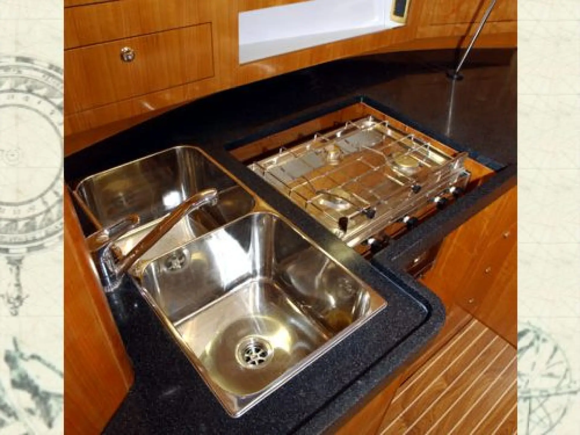 Salona 45 — 13/18
