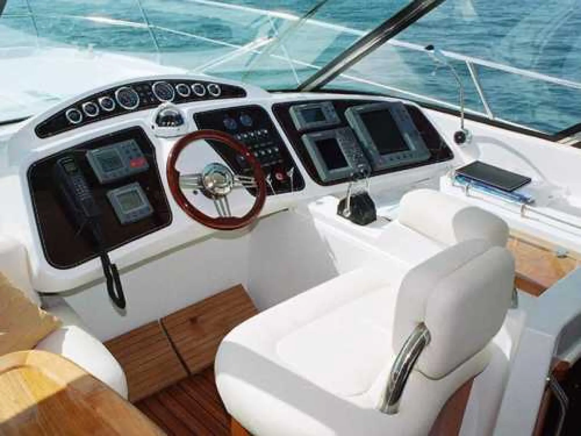 Catana 43 Legend — 2/25