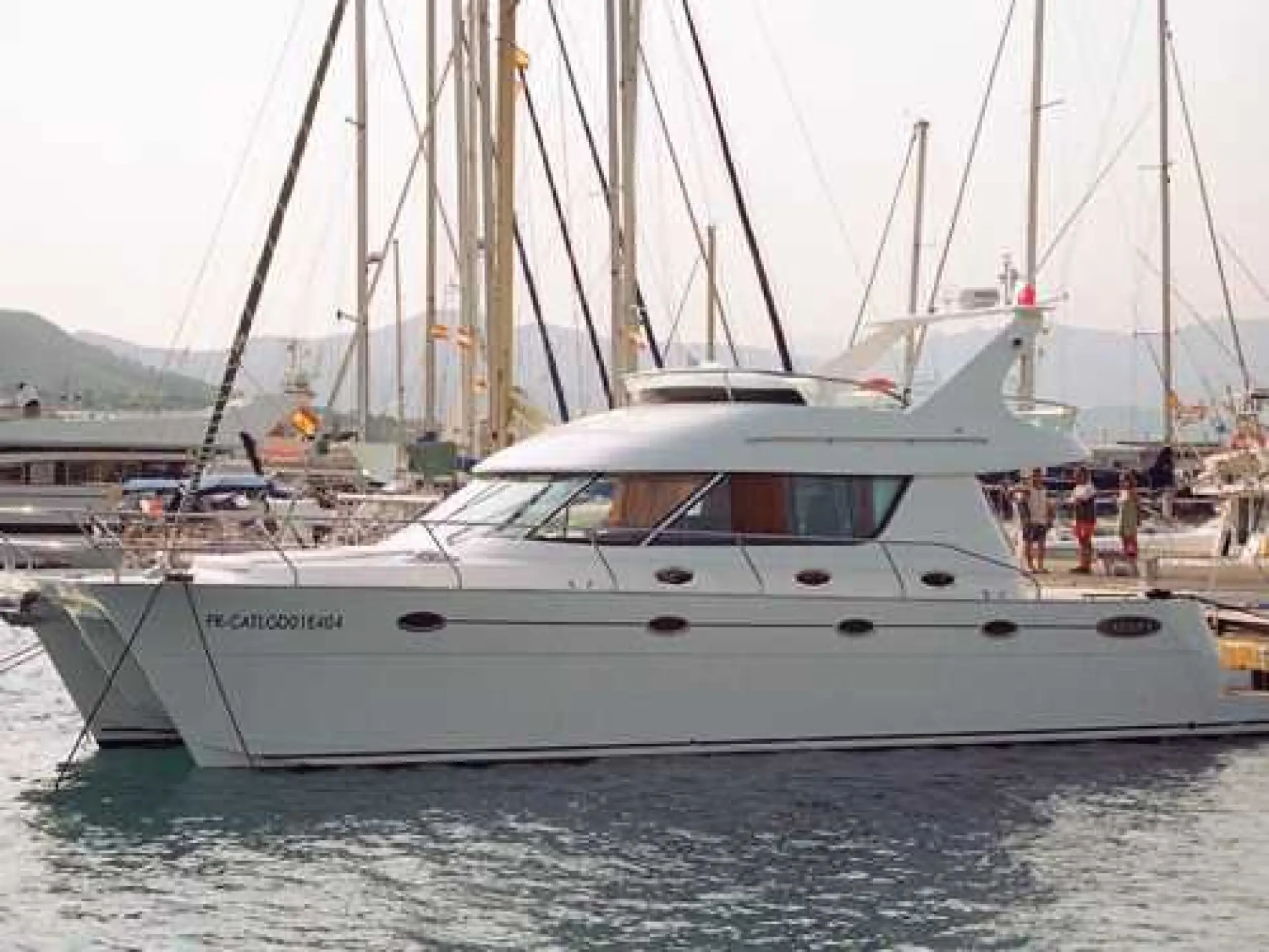 Catana 43 Legend — 6/25