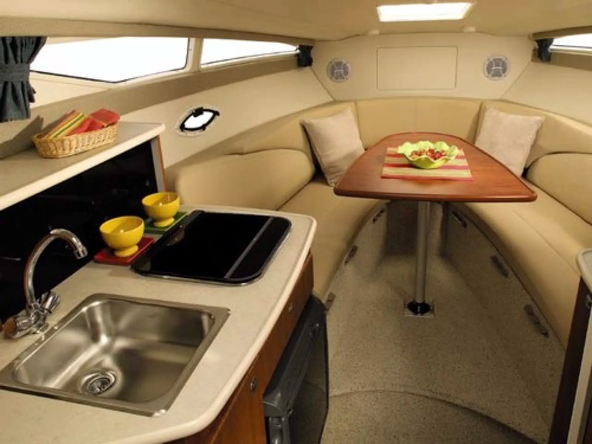 Bayliner 265 Cruiser — 4/7