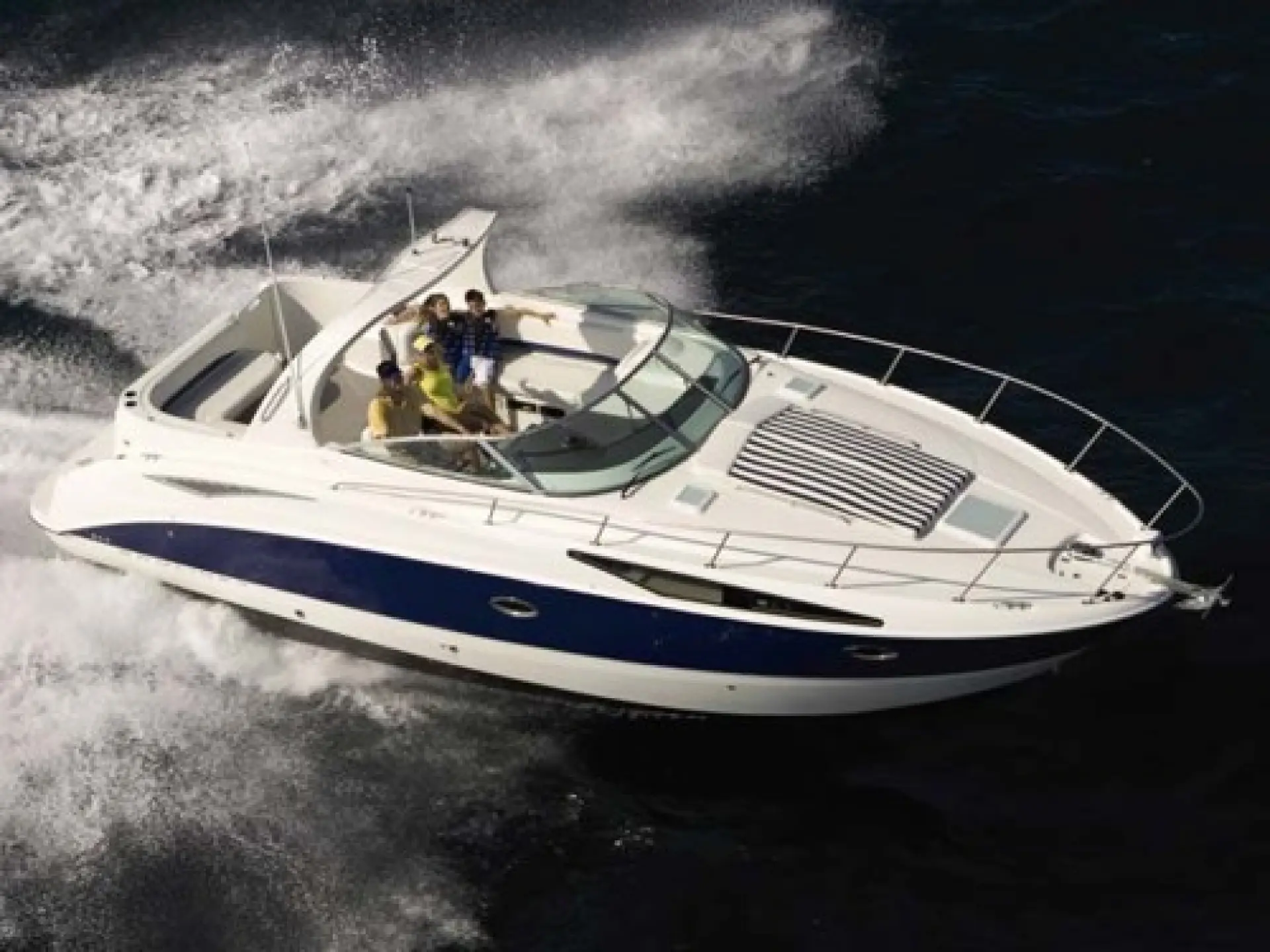 Bayliner 325 Cruiser — 1/13