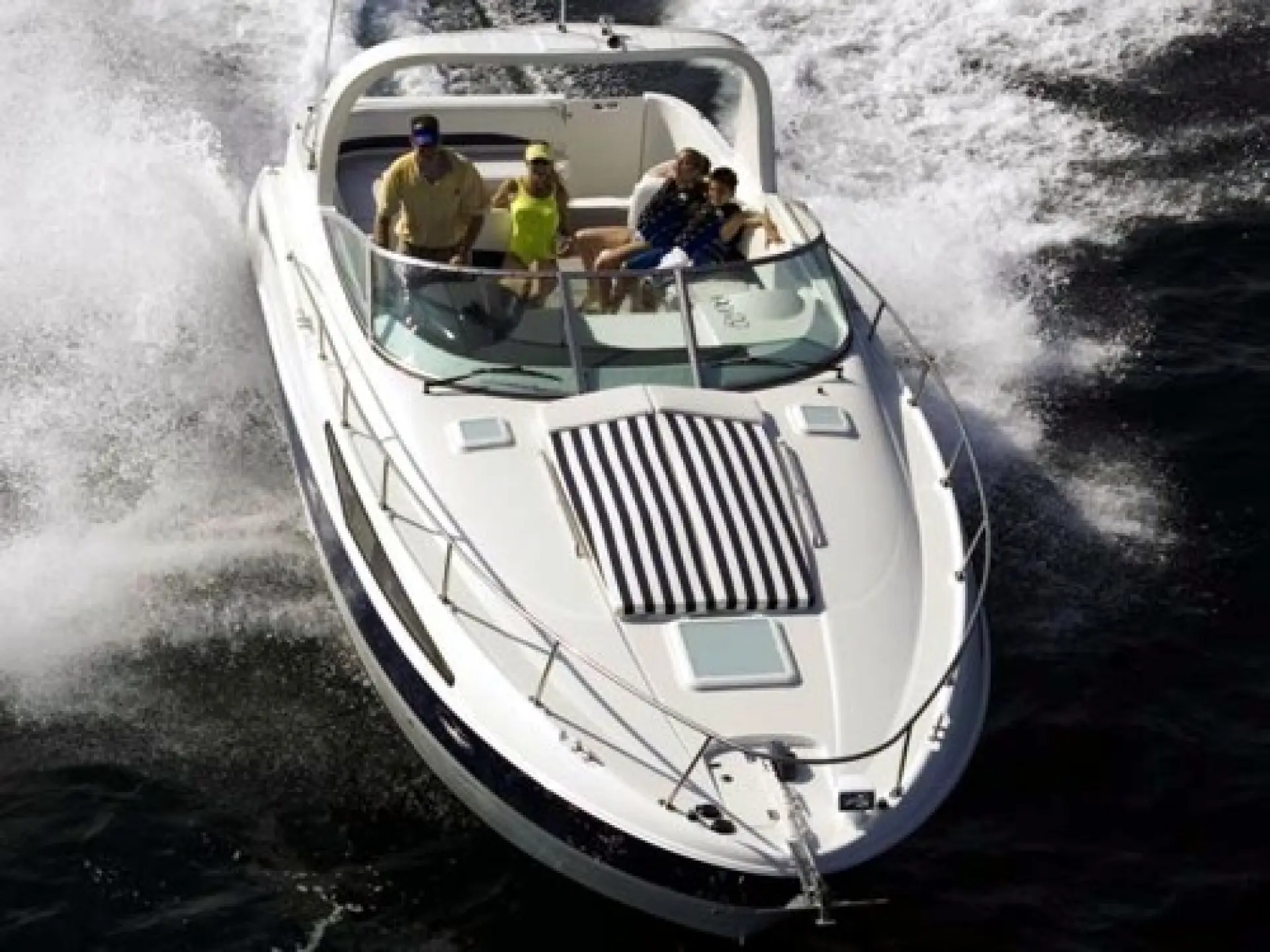 Bayliner 325 Cruiser — 4/13