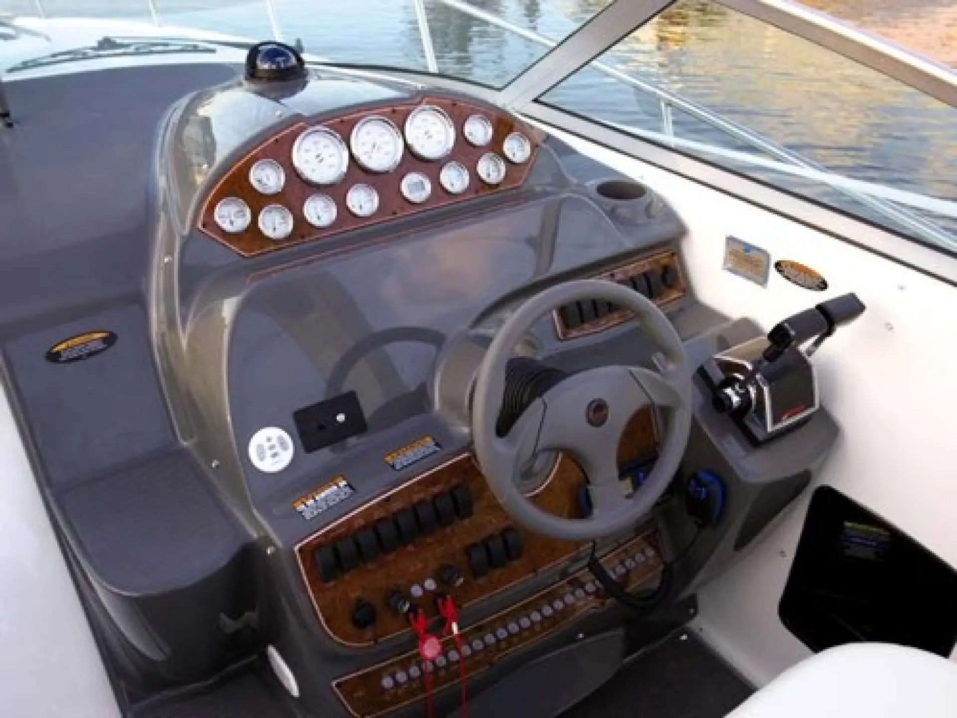 Bayliner 325 Cruiser — 5/13