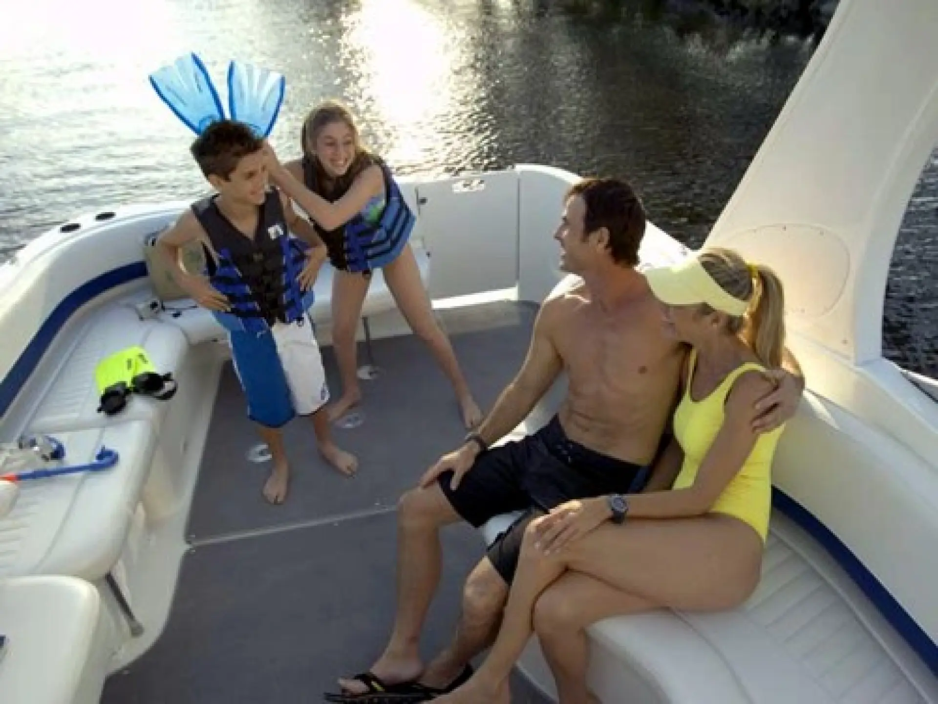 Bayliner 325 Cruiser — 6/13
