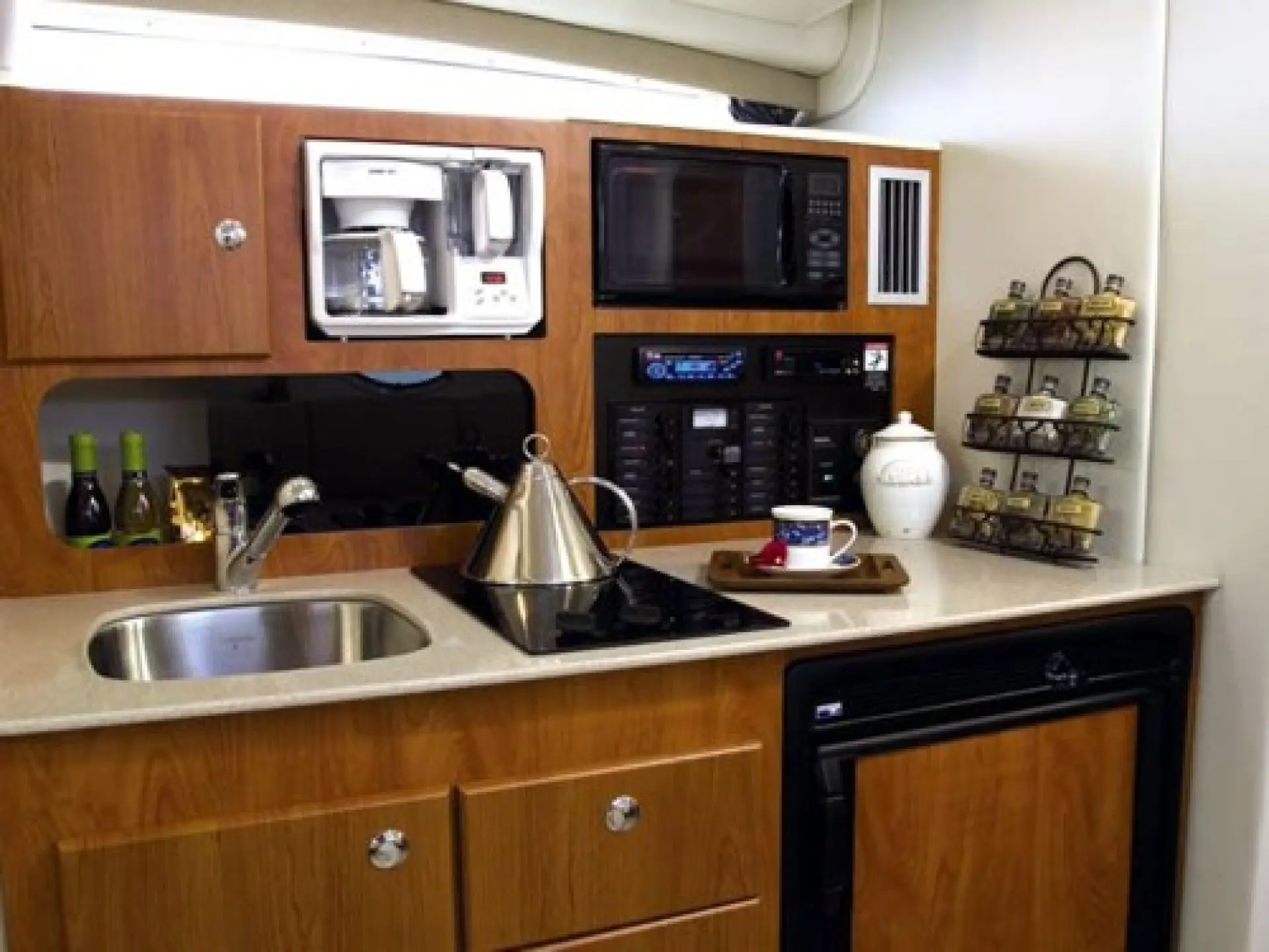 Bayliner 325 Cruiser — 11/13