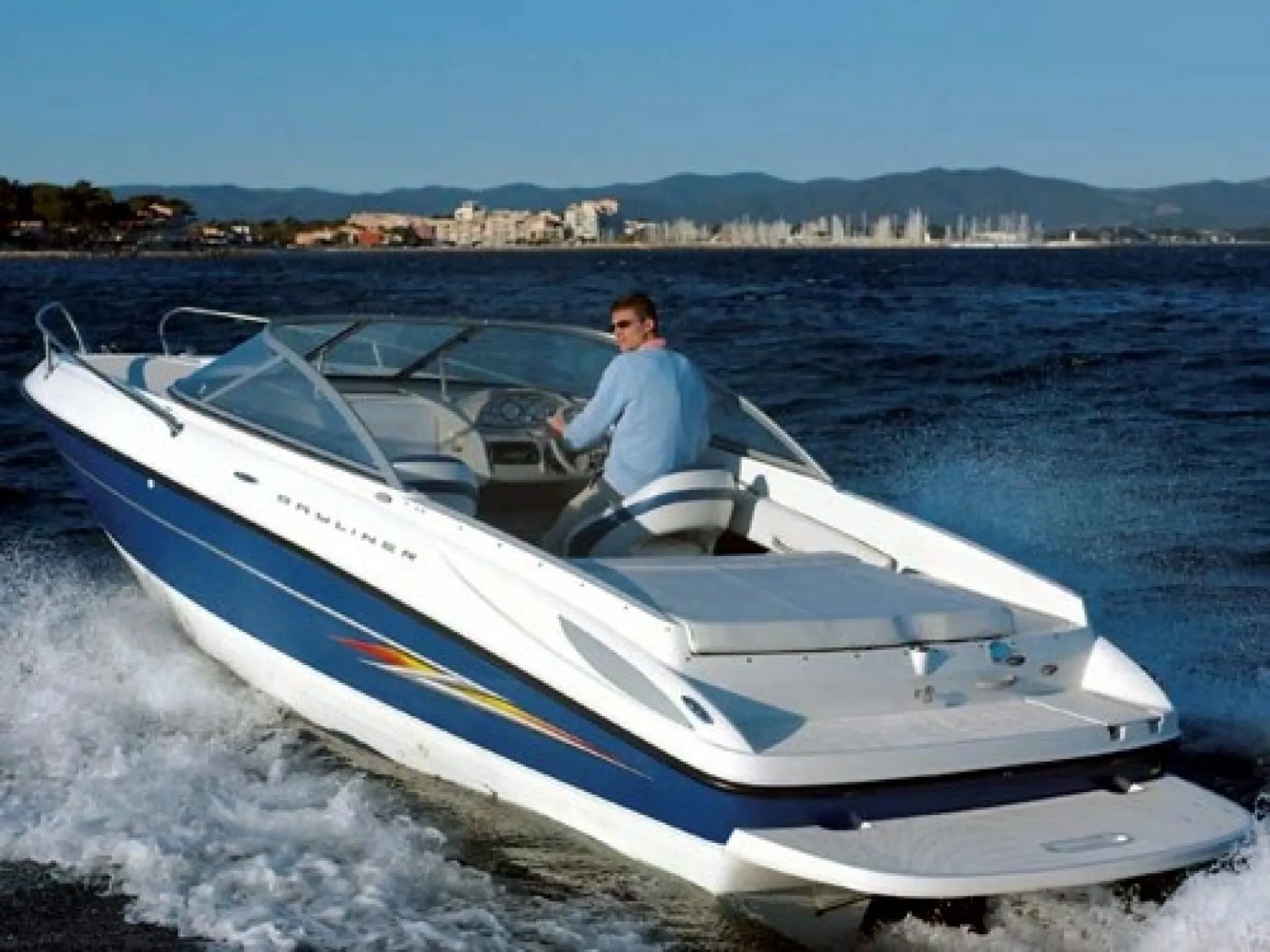 Bayliner 652 Classic Cuddy — 3/9