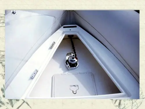 Cormoran 850 Open — 4/4