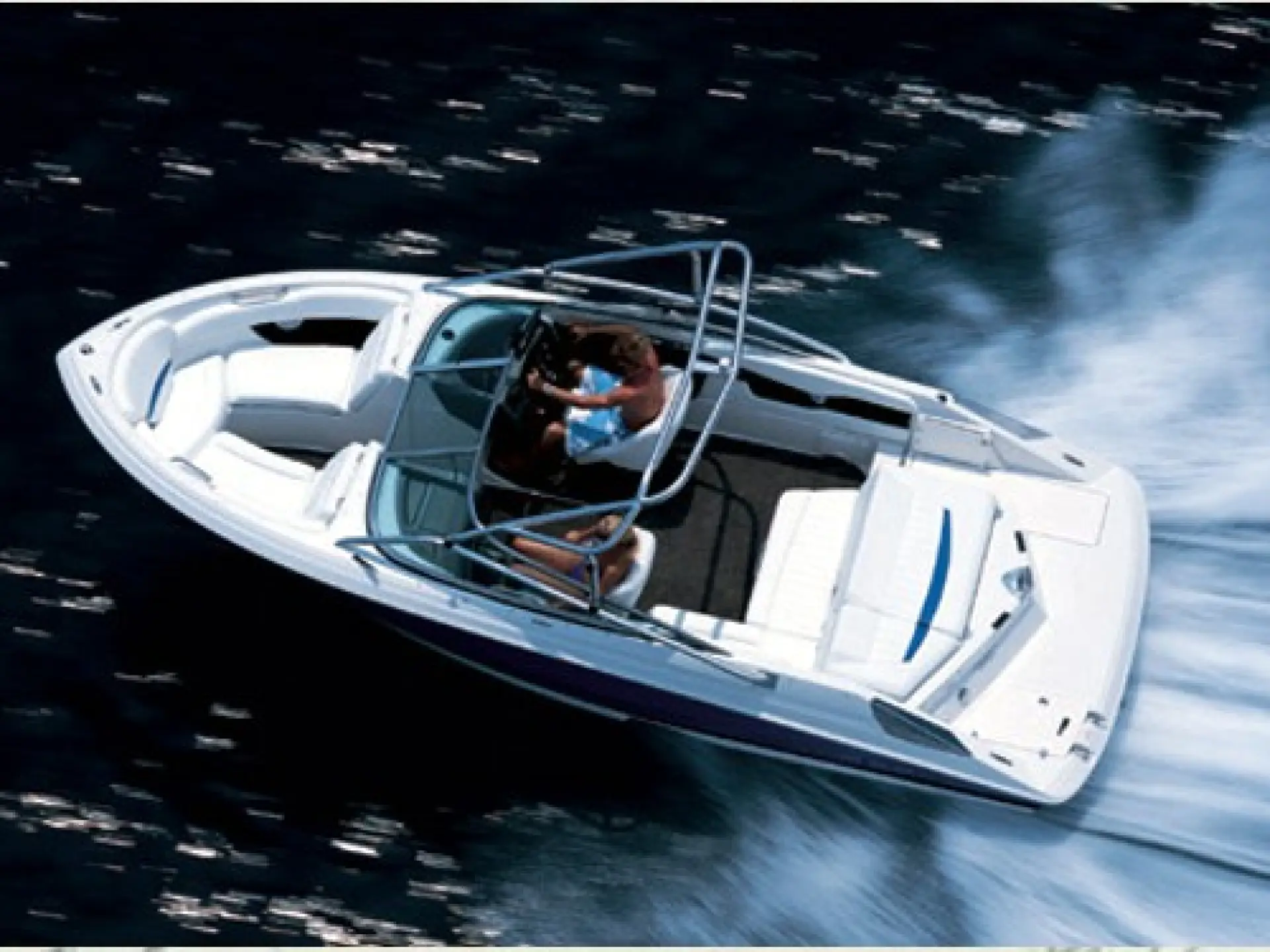 Regal 2200 Bowrider — 2/4