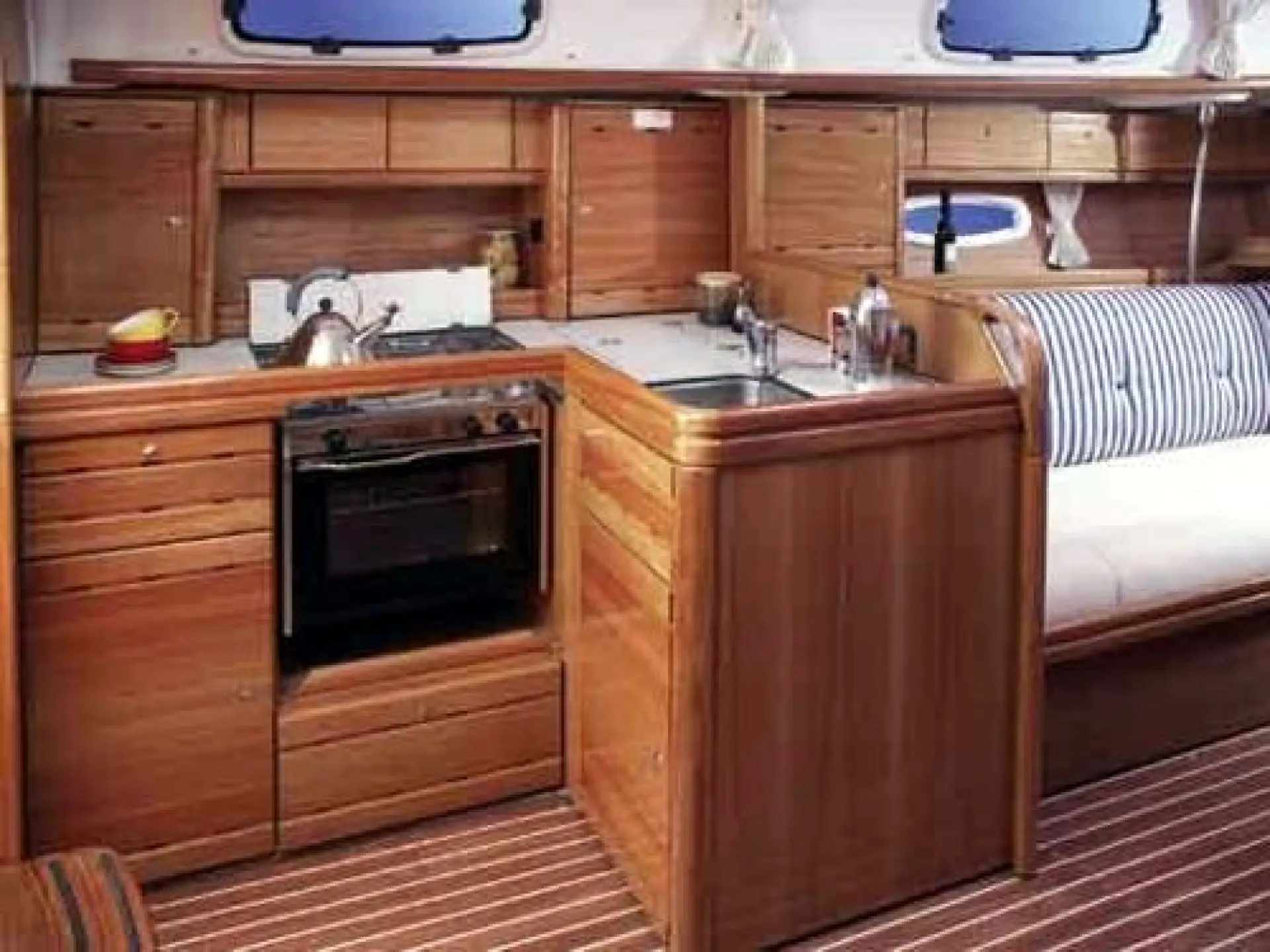 Bavaria 37 Cruiser — 9/18