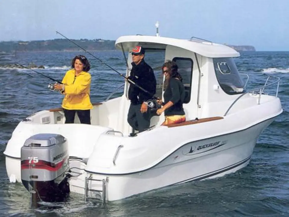 Quicksilver 580 Pilothouse