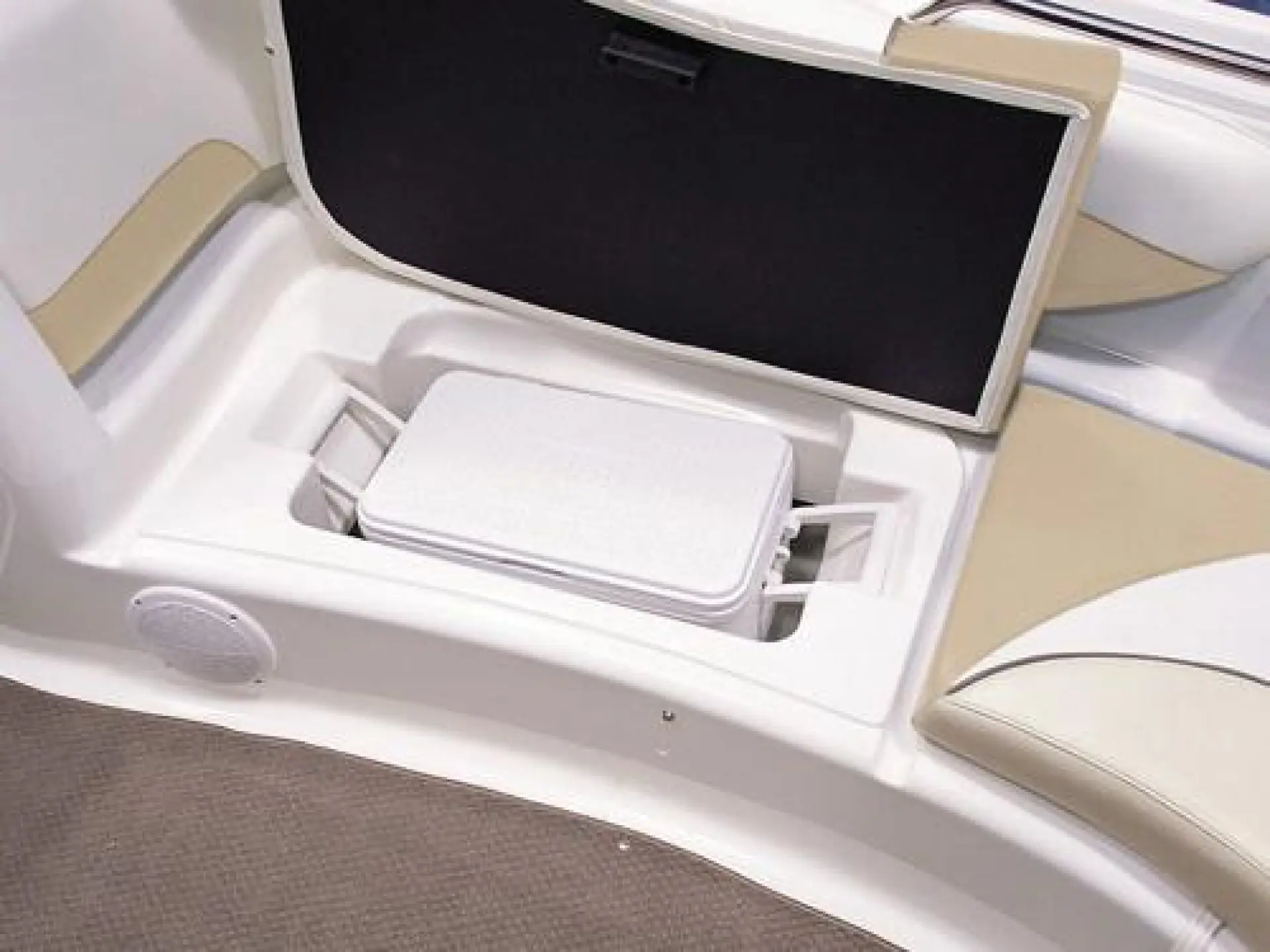 Glastron DX 235 — 6/6