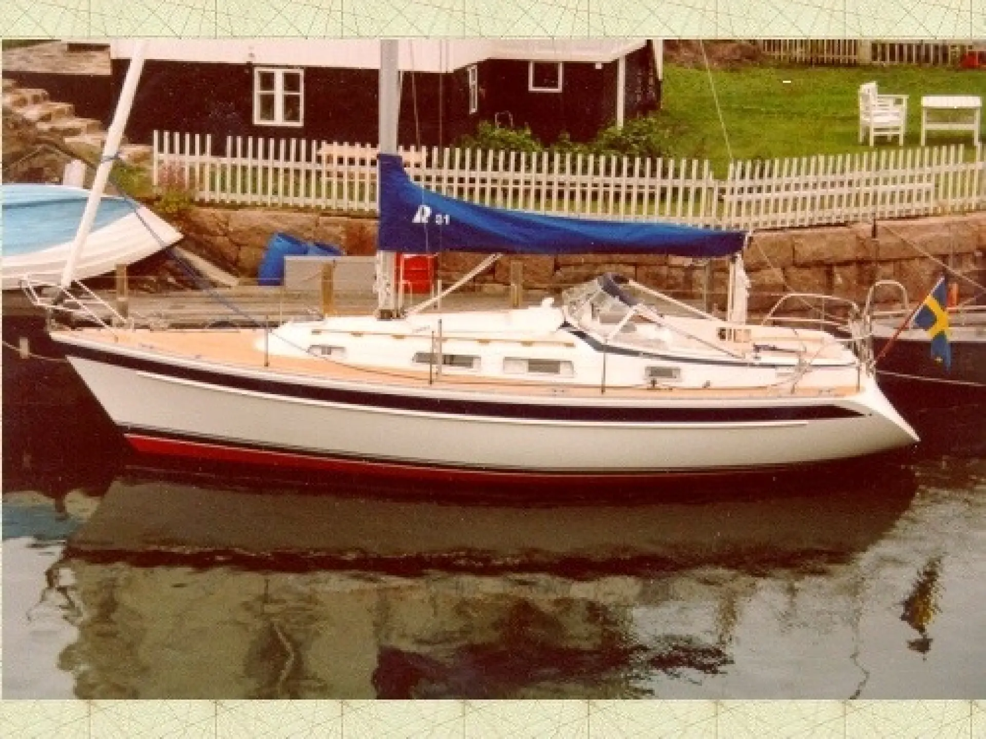 Hallberg Rassy 31 — 3/8