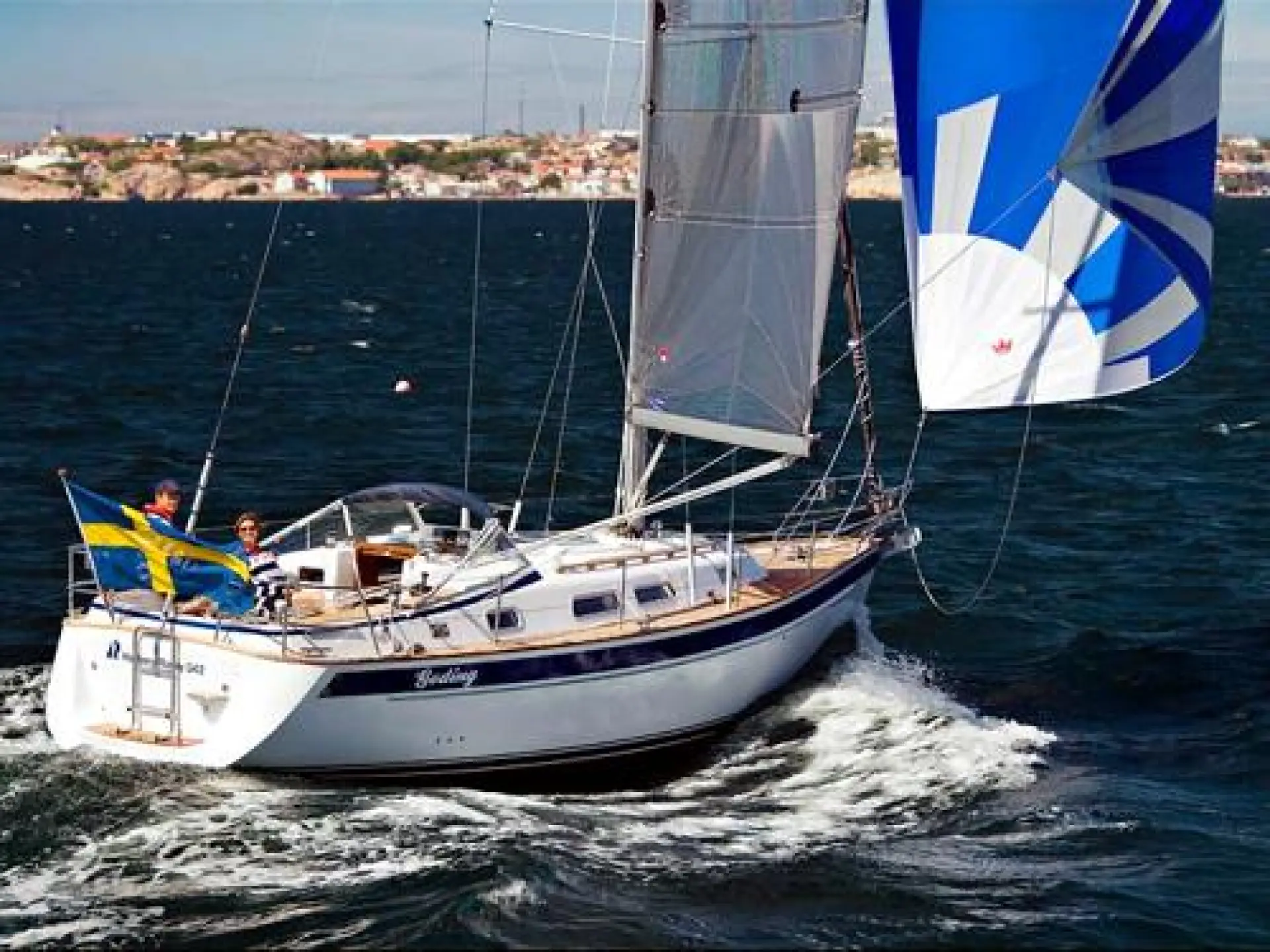 Hallberg Rassy 342 — 5/14