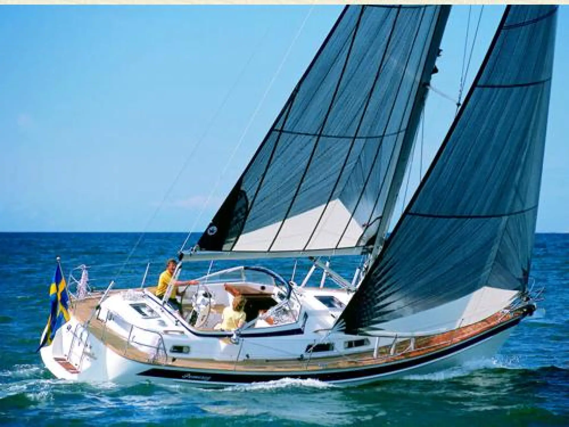 Hallberg Rassy 37 — 1/15