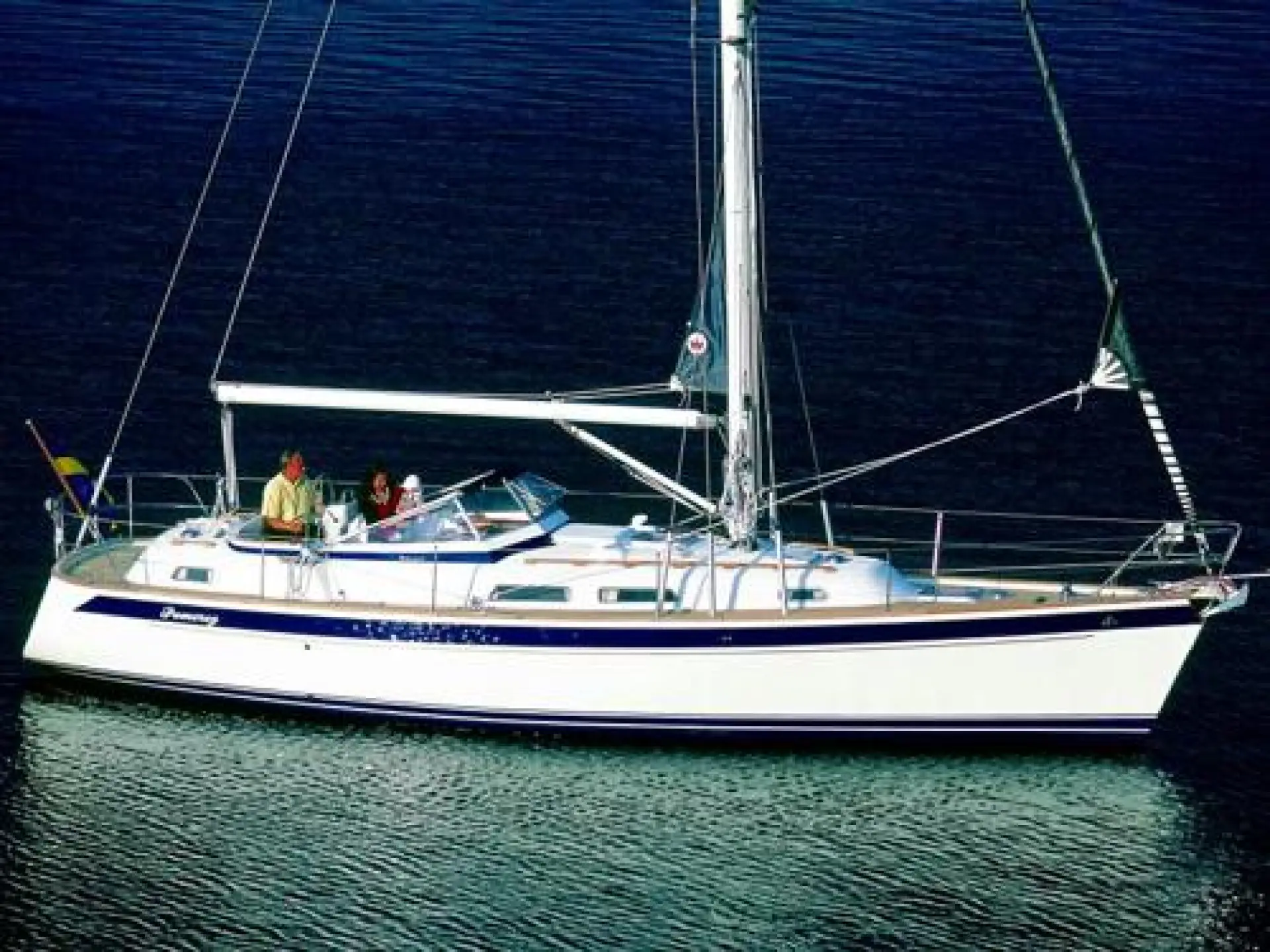Hallberg Rassy 37 — 7/15