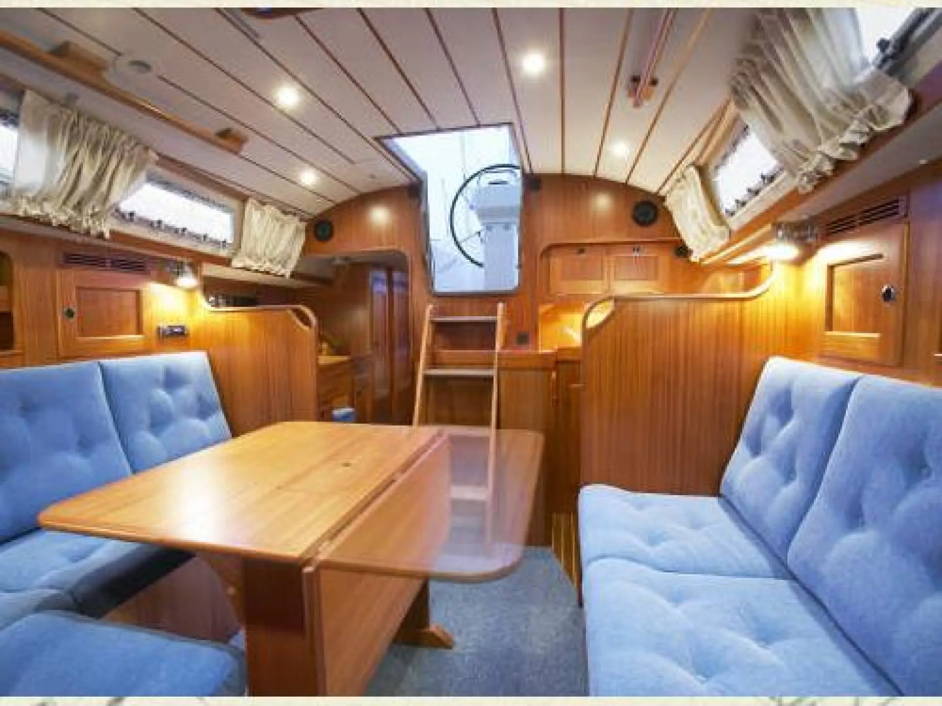 Hallberg Rassy 37 — 9/15