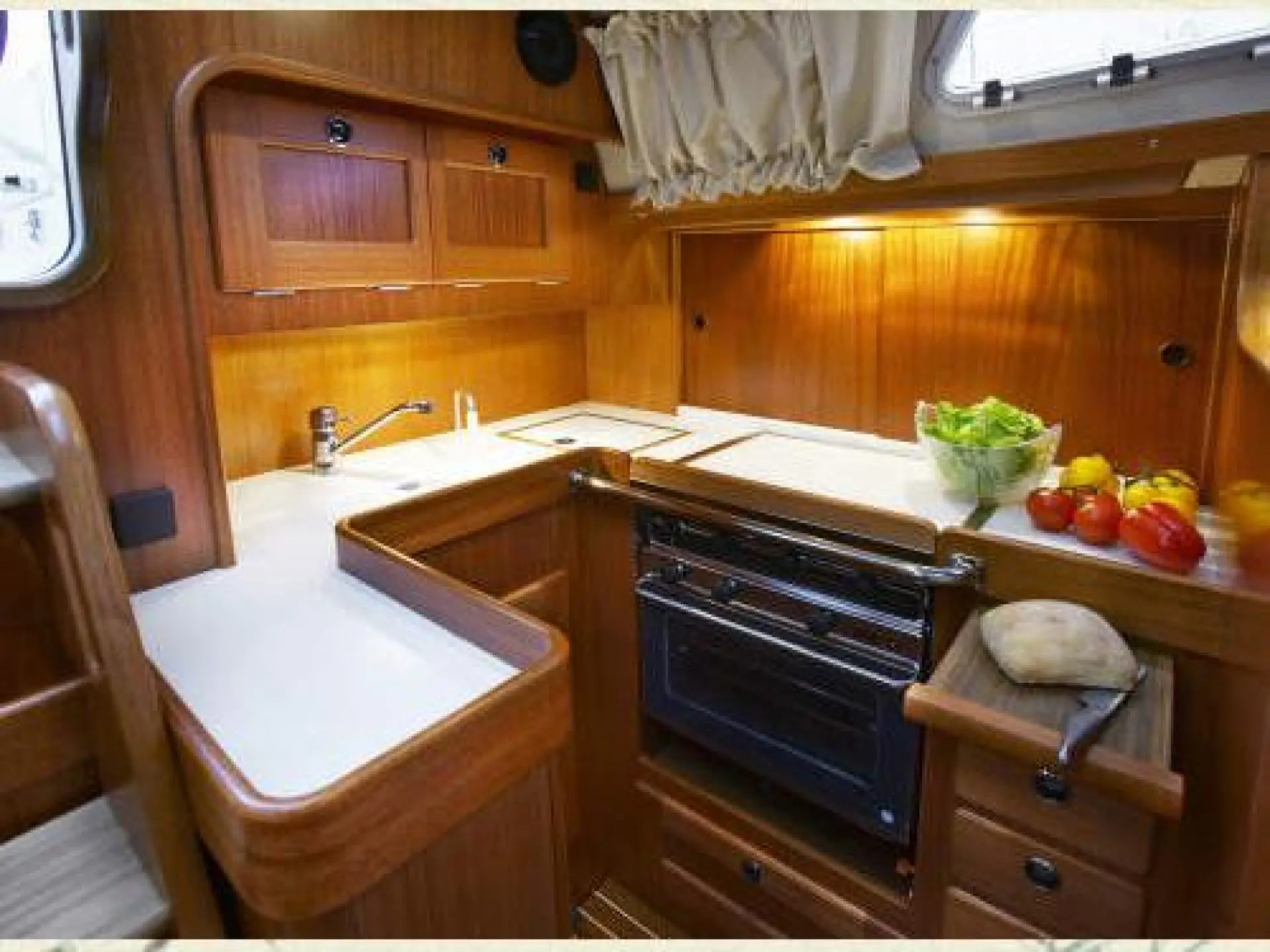 Hallberg Rassy 37 — 11/15