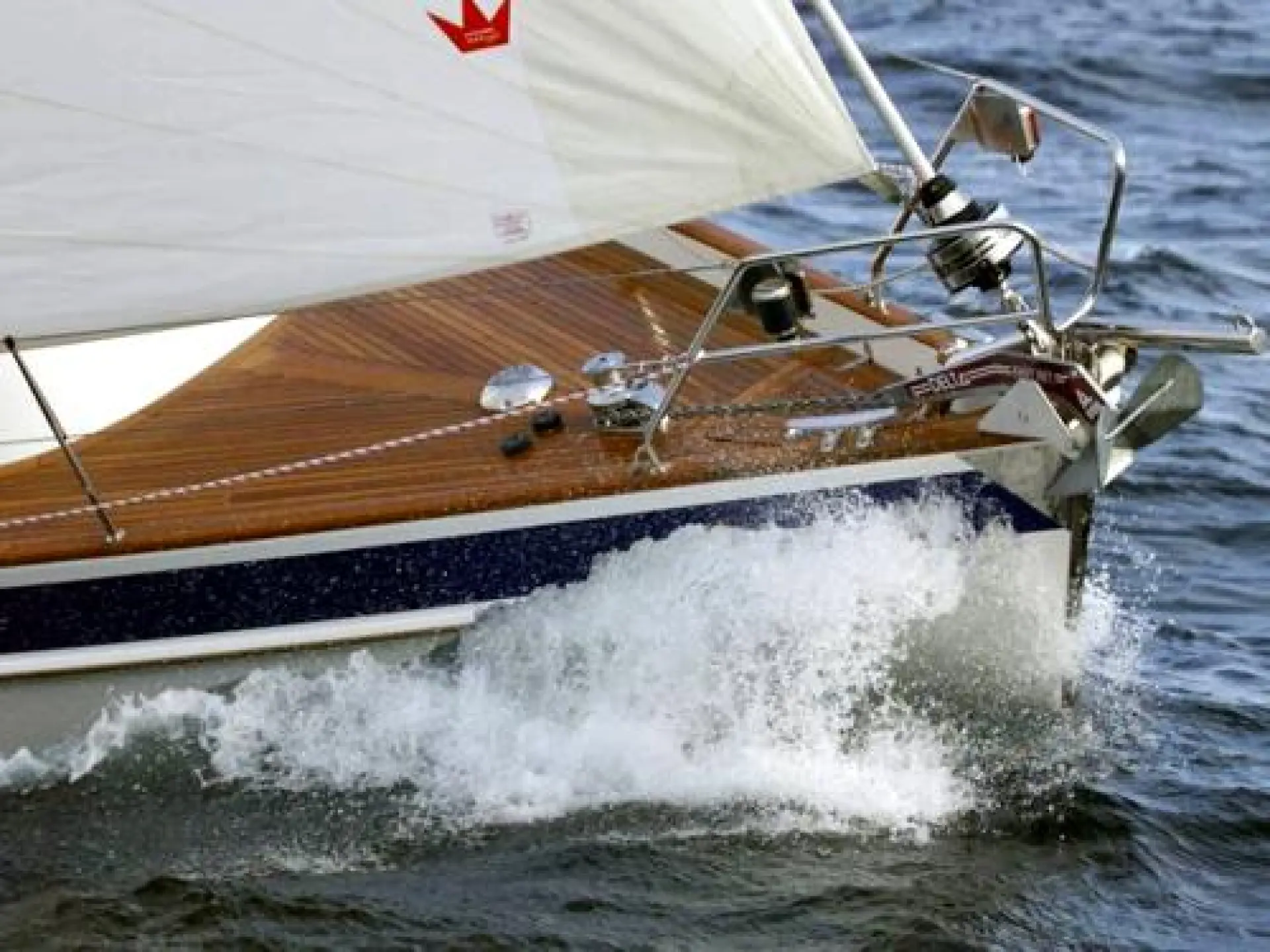 Hallberg Rassy 40 — 4/9