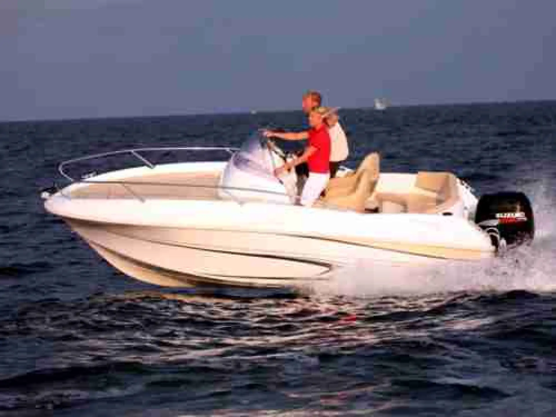 Flyer 550 Sun Deck — 4/13
