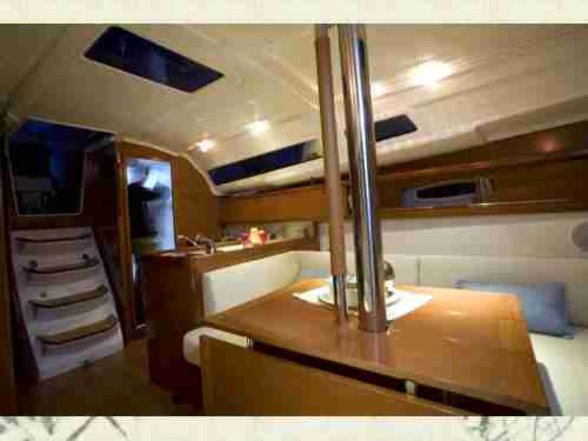 Oceanis 37 — 19/25
