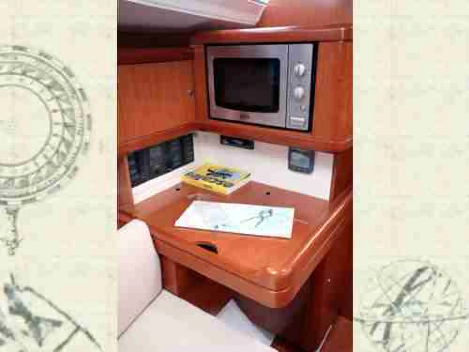 Oceanis 37 — 21/25