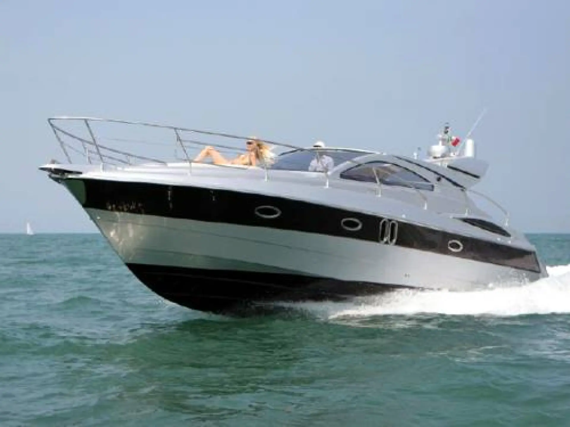 GR 40 Platinum Luxury Line — 3/9