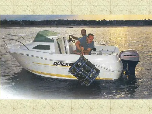 Quicksilver 450 Cabin