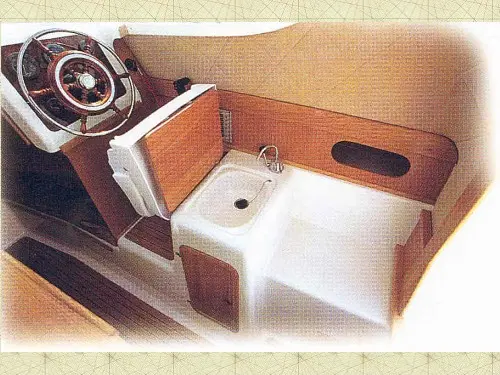 Quicksilver 650 Camping — 2/2
