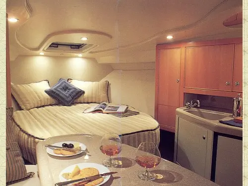 Riviera 3000 Offshore — 6/8
