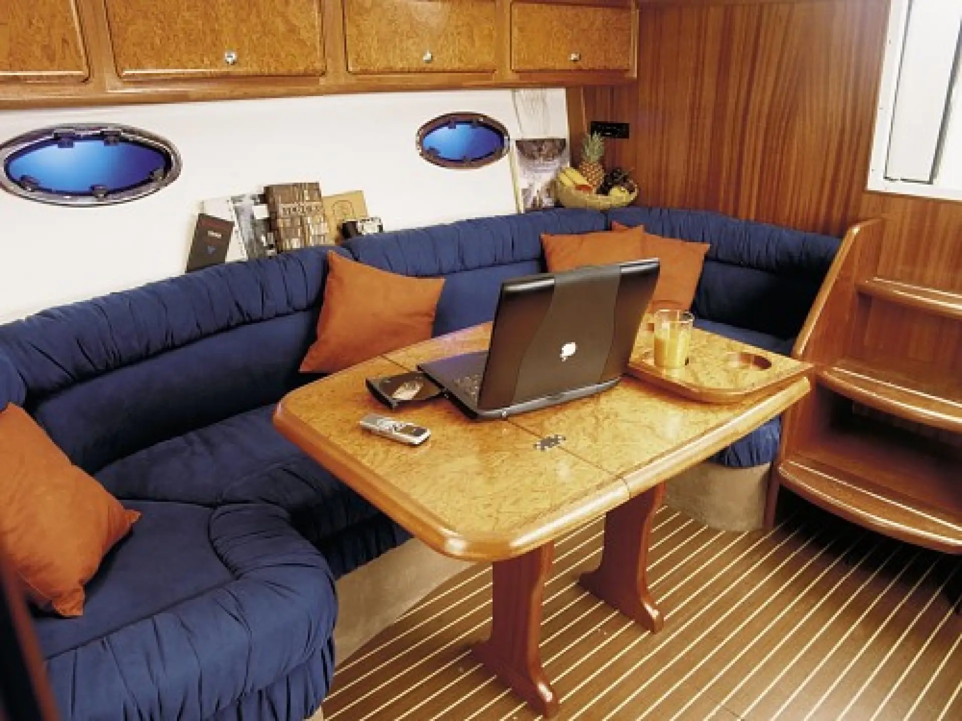 Bavaria 330 Sport — 6/13