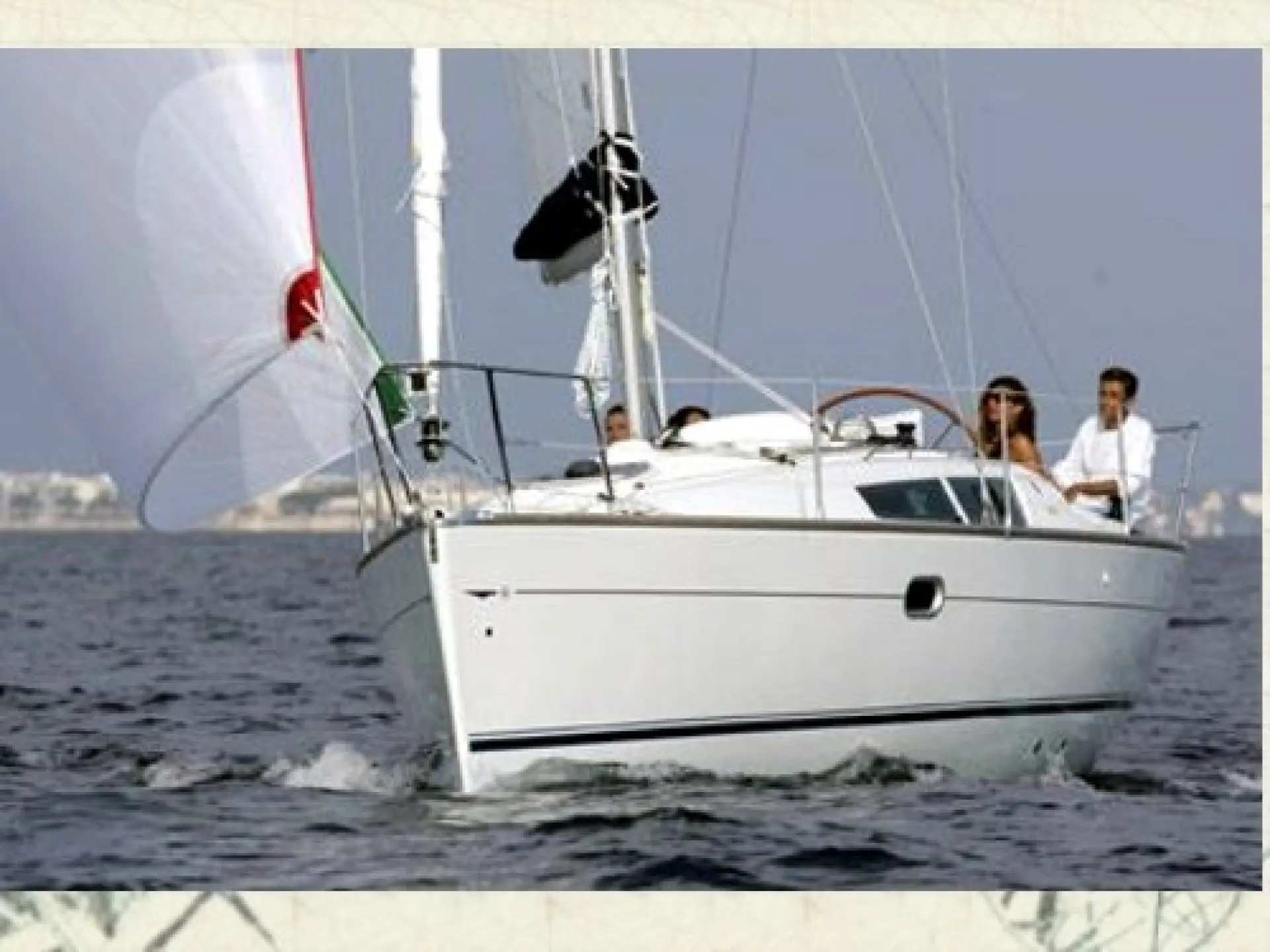Sun Odyssey 32i — 2/7