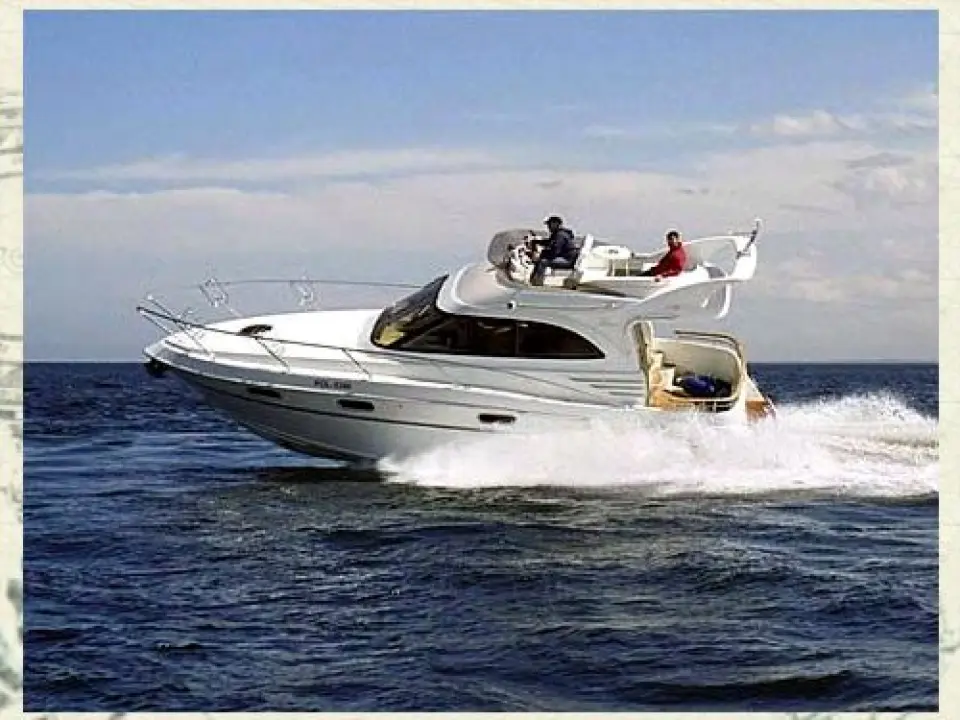 Galeon 330 Fly · 2006