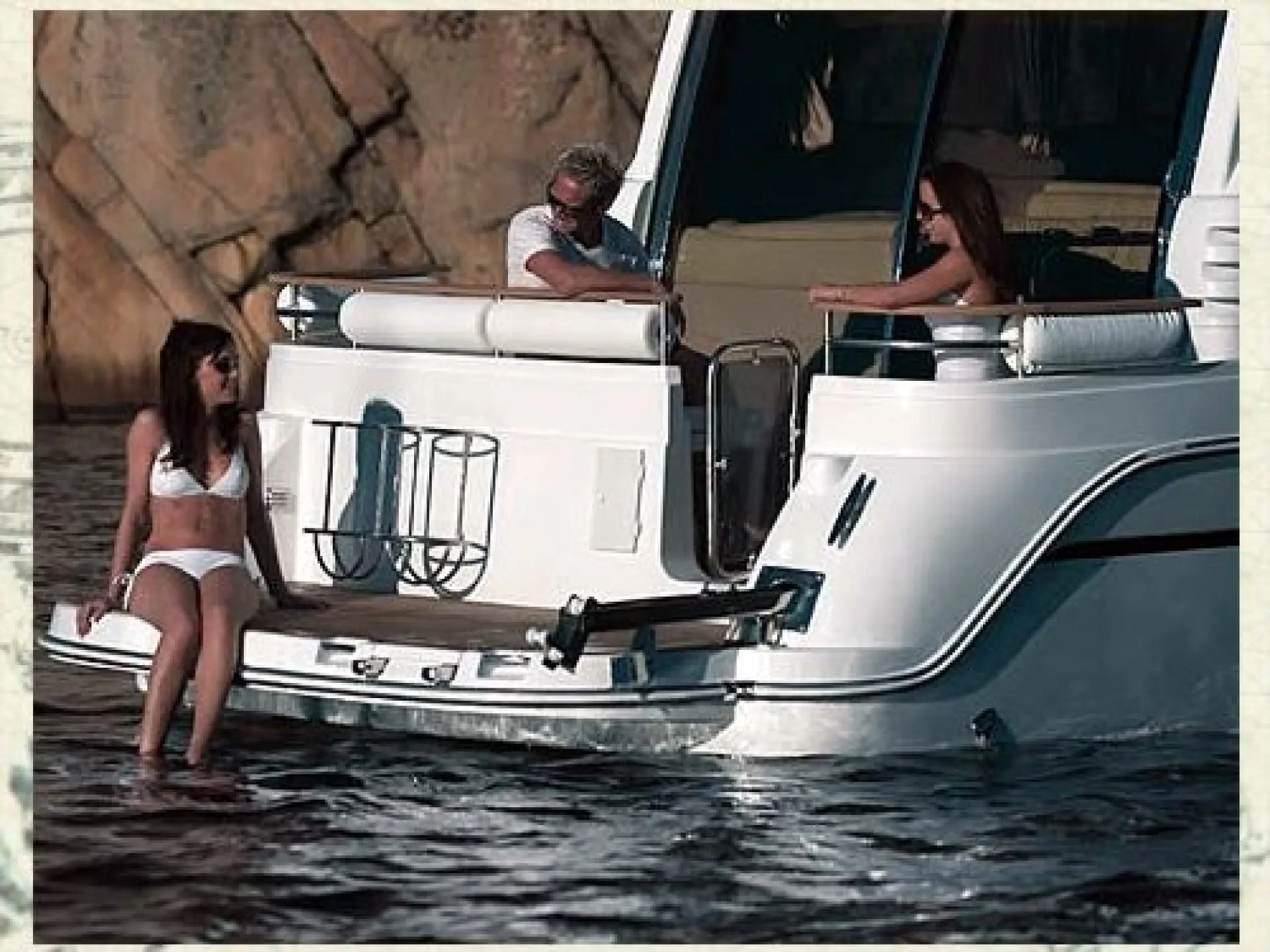 Galeon 330 HT — 8/17