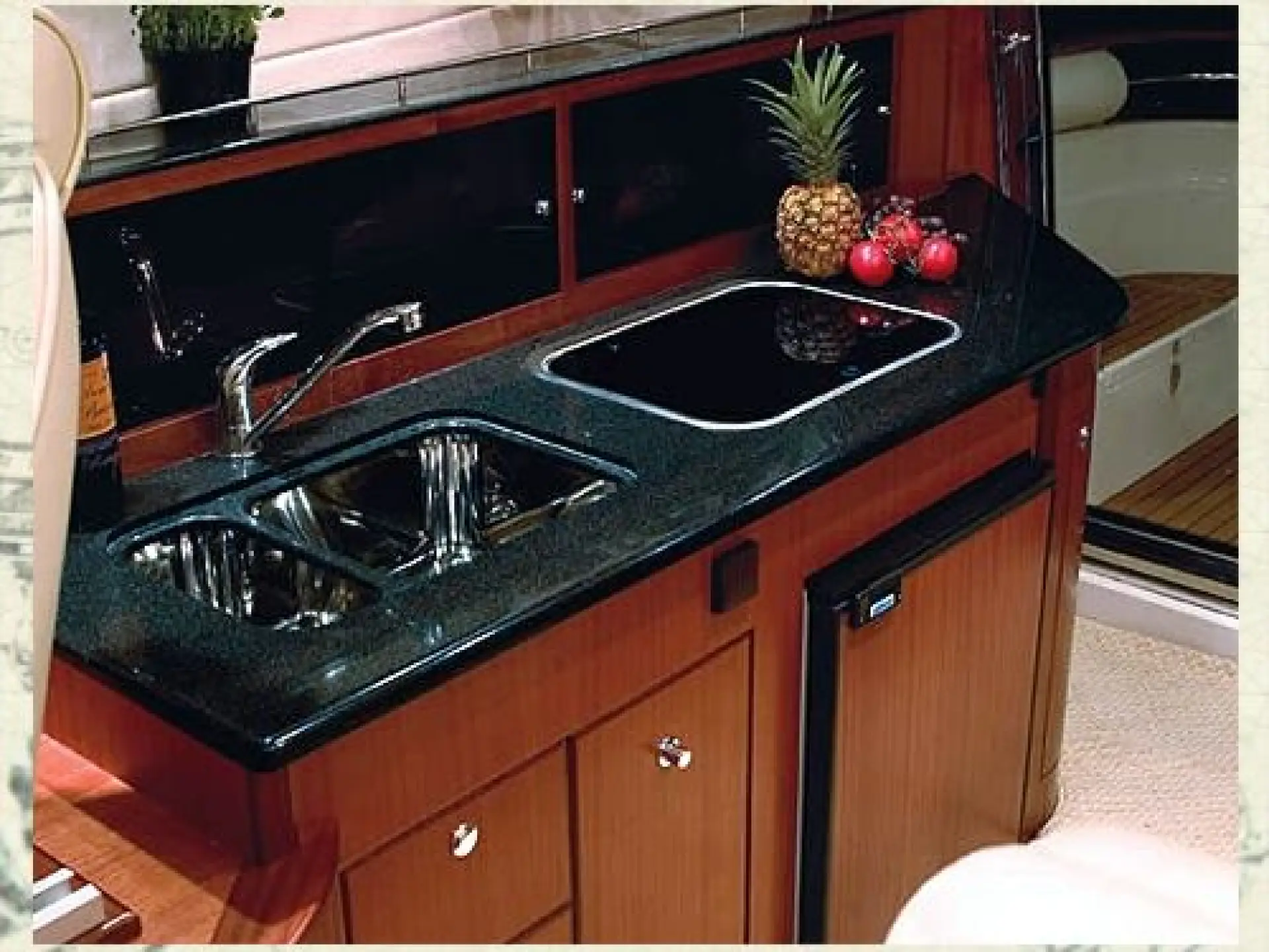 Galeon 330 HT — 12/17