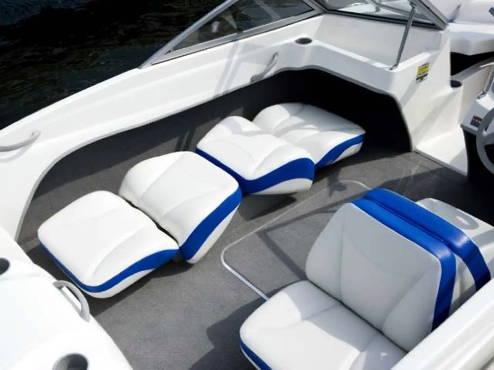 Bayliner 175 Bowrider — 5/7