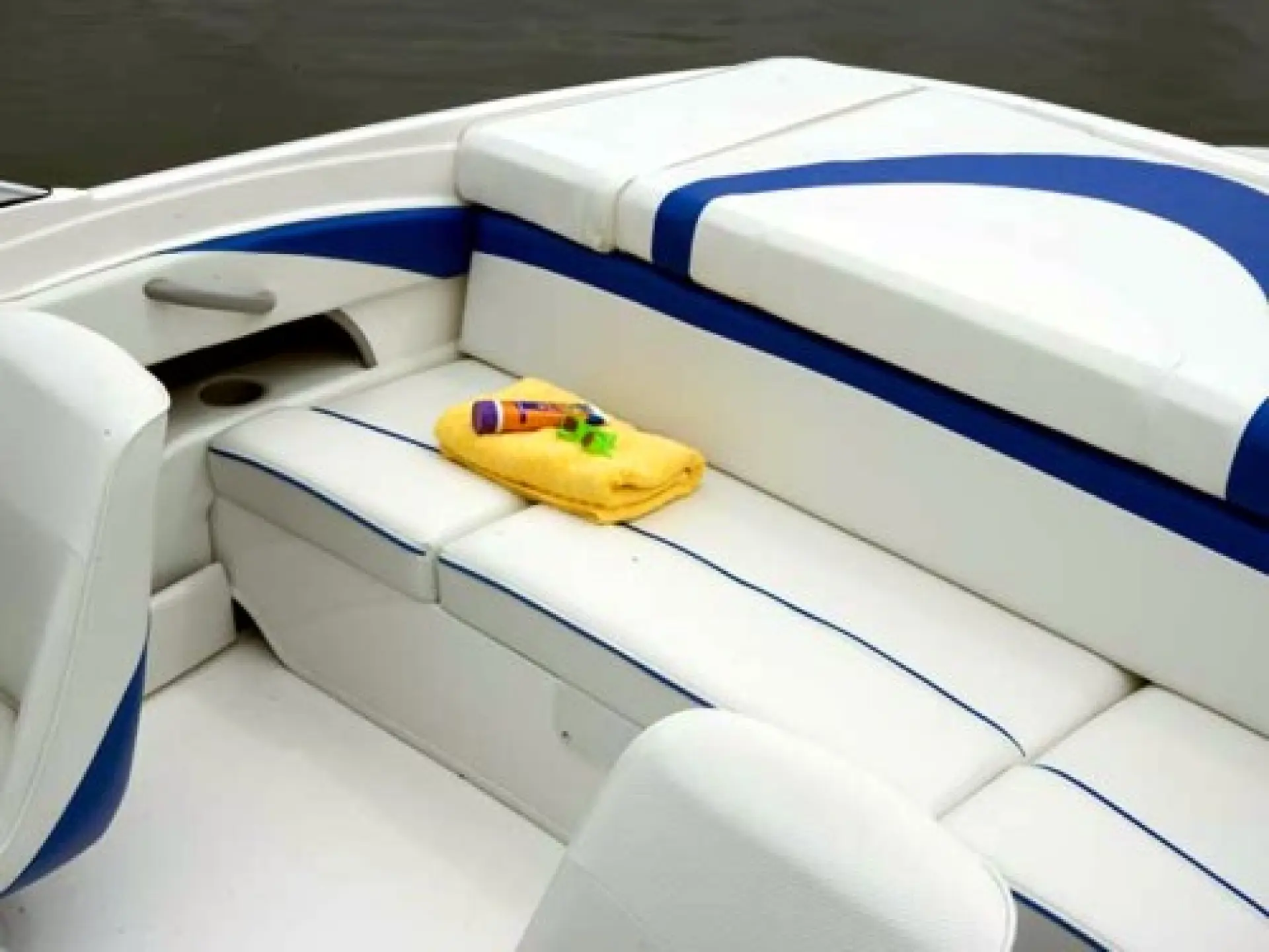 Bayliner 185 Bowrider — 3/5
