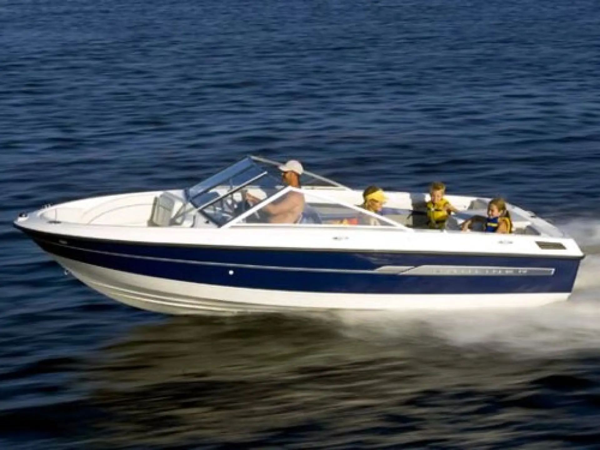 Bayliner 195 Discovery Bowrider — 1/4