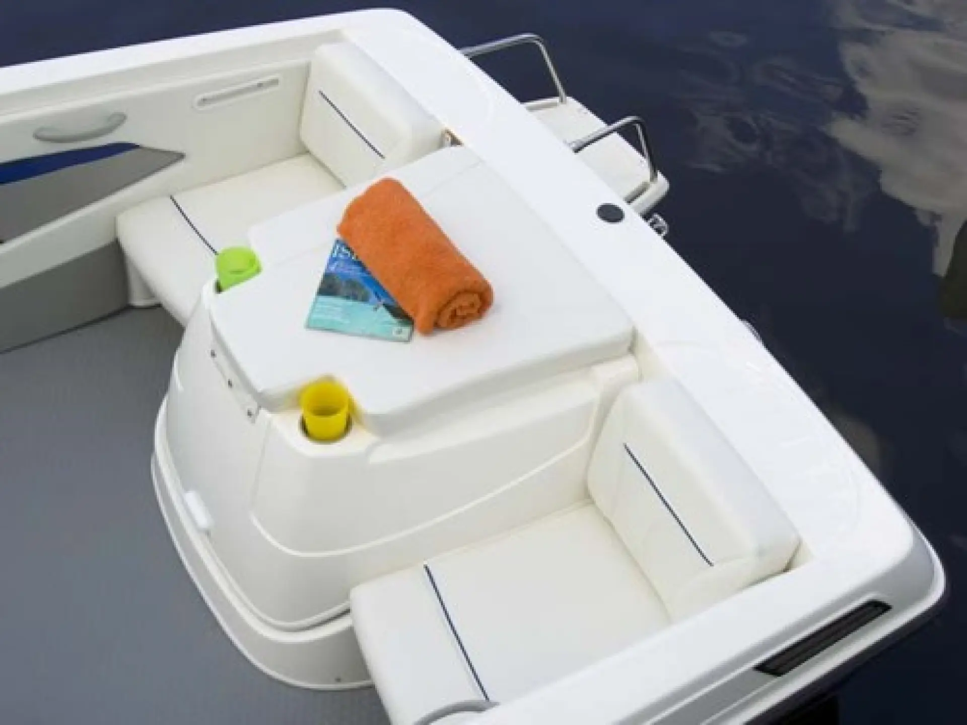 Bayliner 195 Discovery Bowrider — 3/4