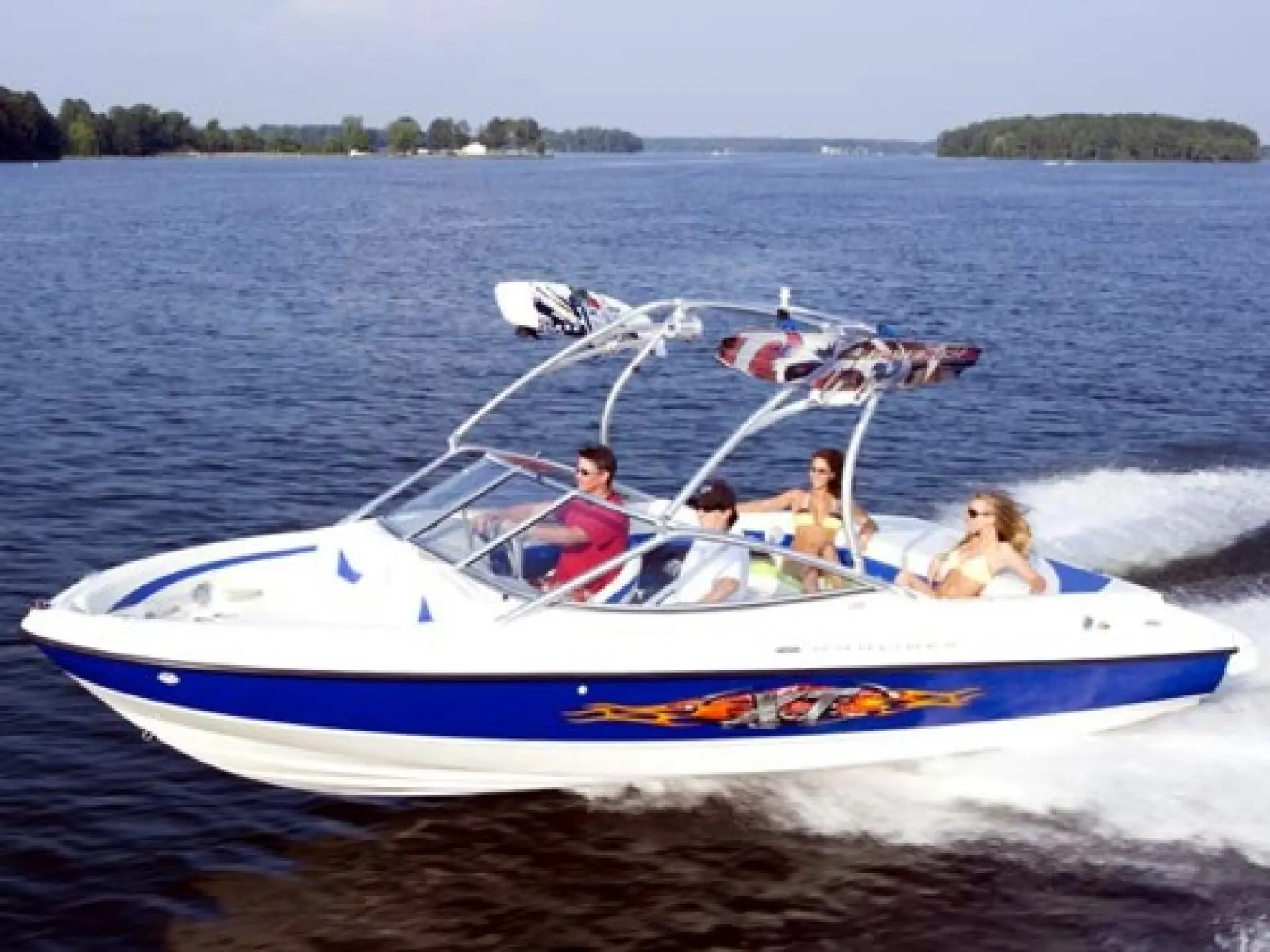 Bayliner 225 Bowrider — 1/4