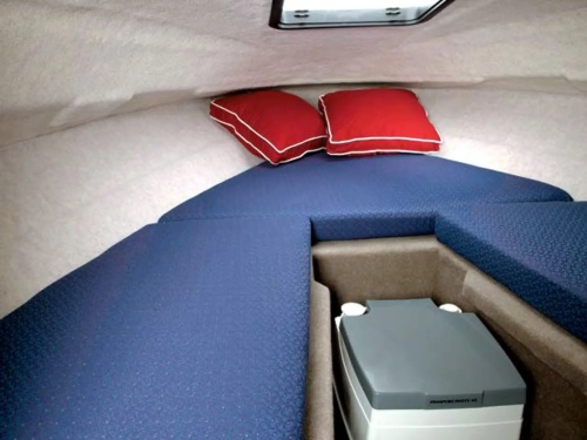 Bayliner 192 Discovery Cuddy — 3/4