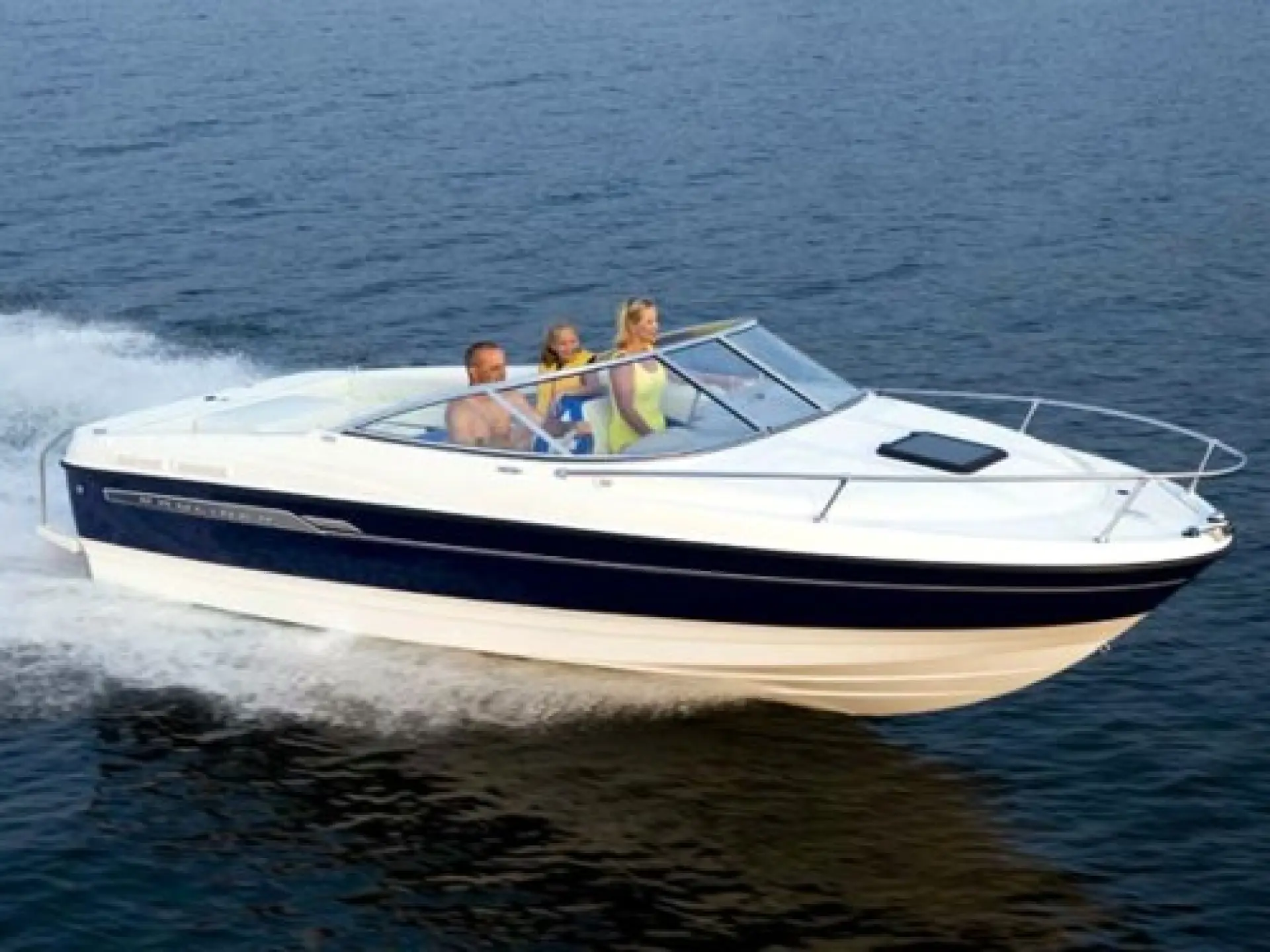 Bayliner 210 Discovery Cuddy — 1/4
