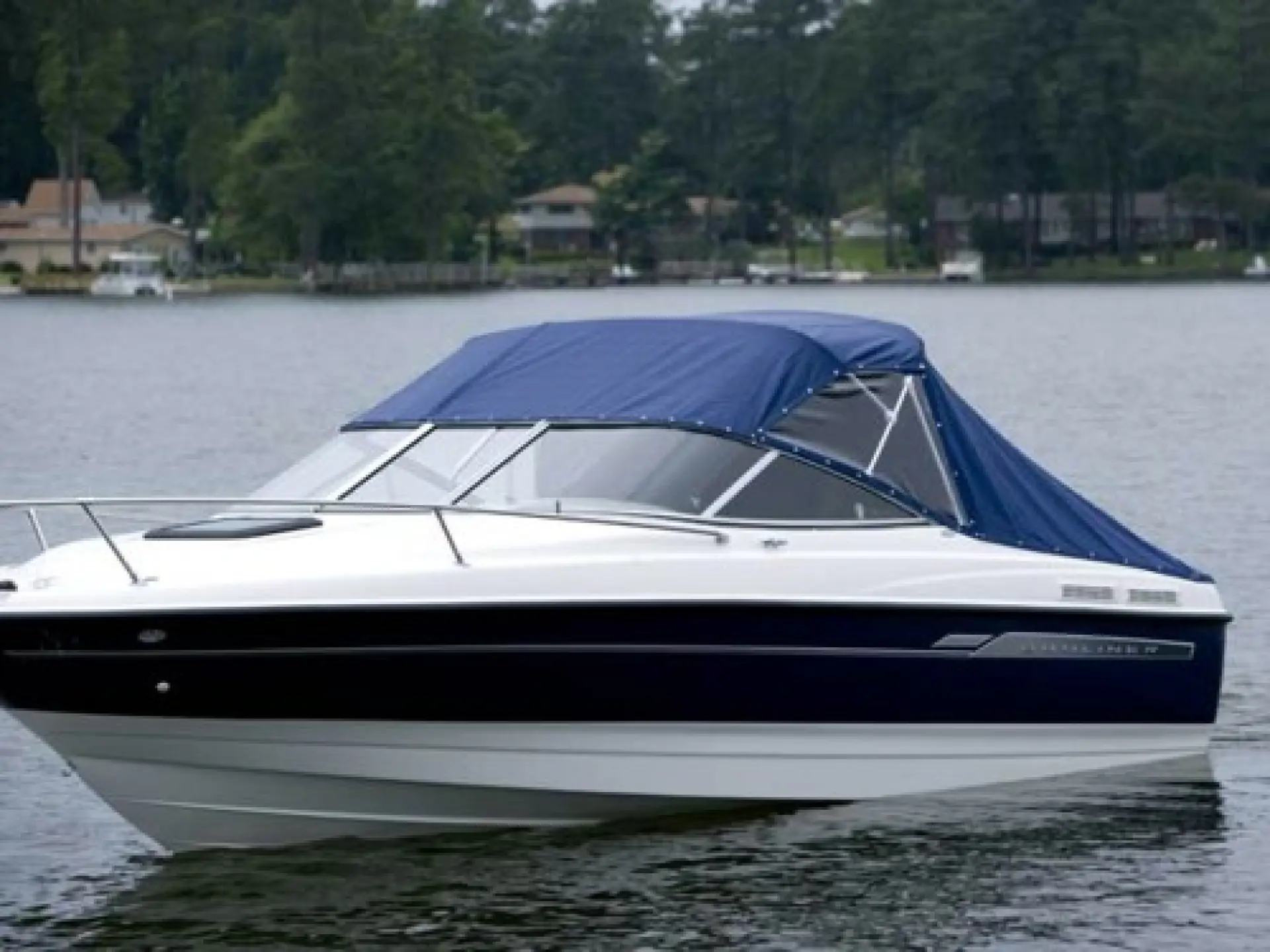 Bayliner 210 Discovery Cuddy — 2/4