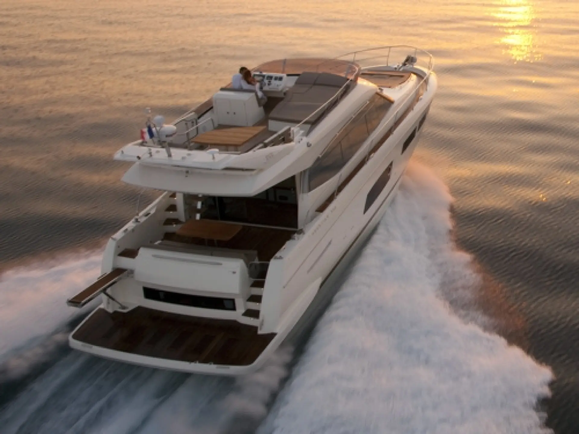 Prestige 550 Flybridge — 3/42