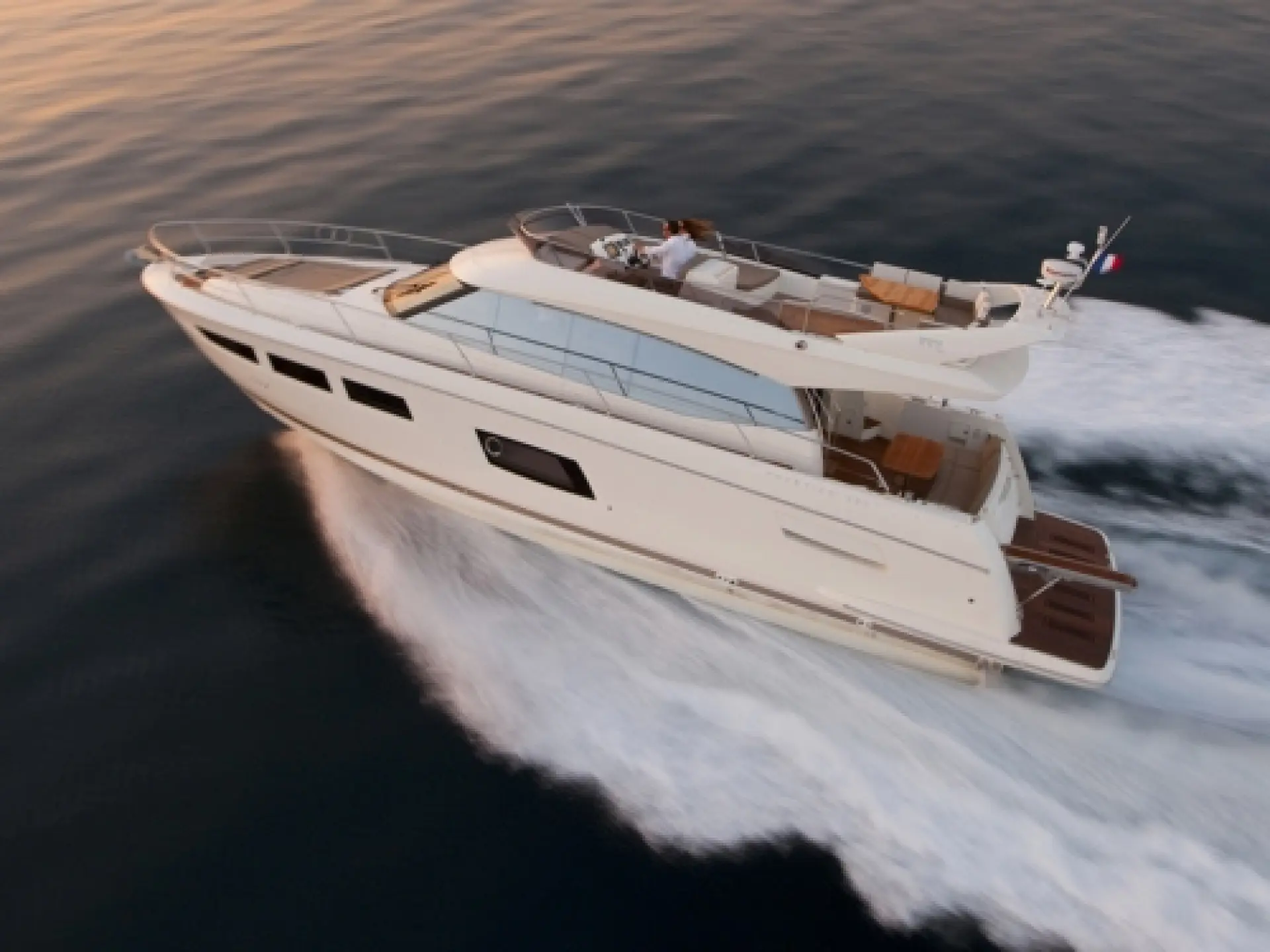 Prestige 550 Flybridge — 5/42