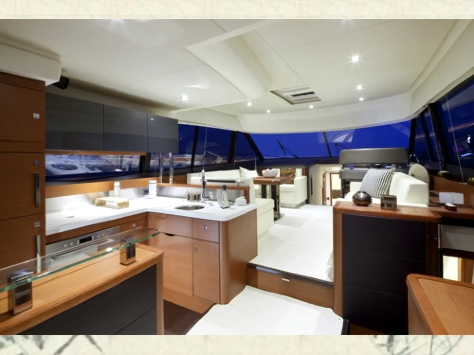 Prestige 550 Flybridge — 11/42