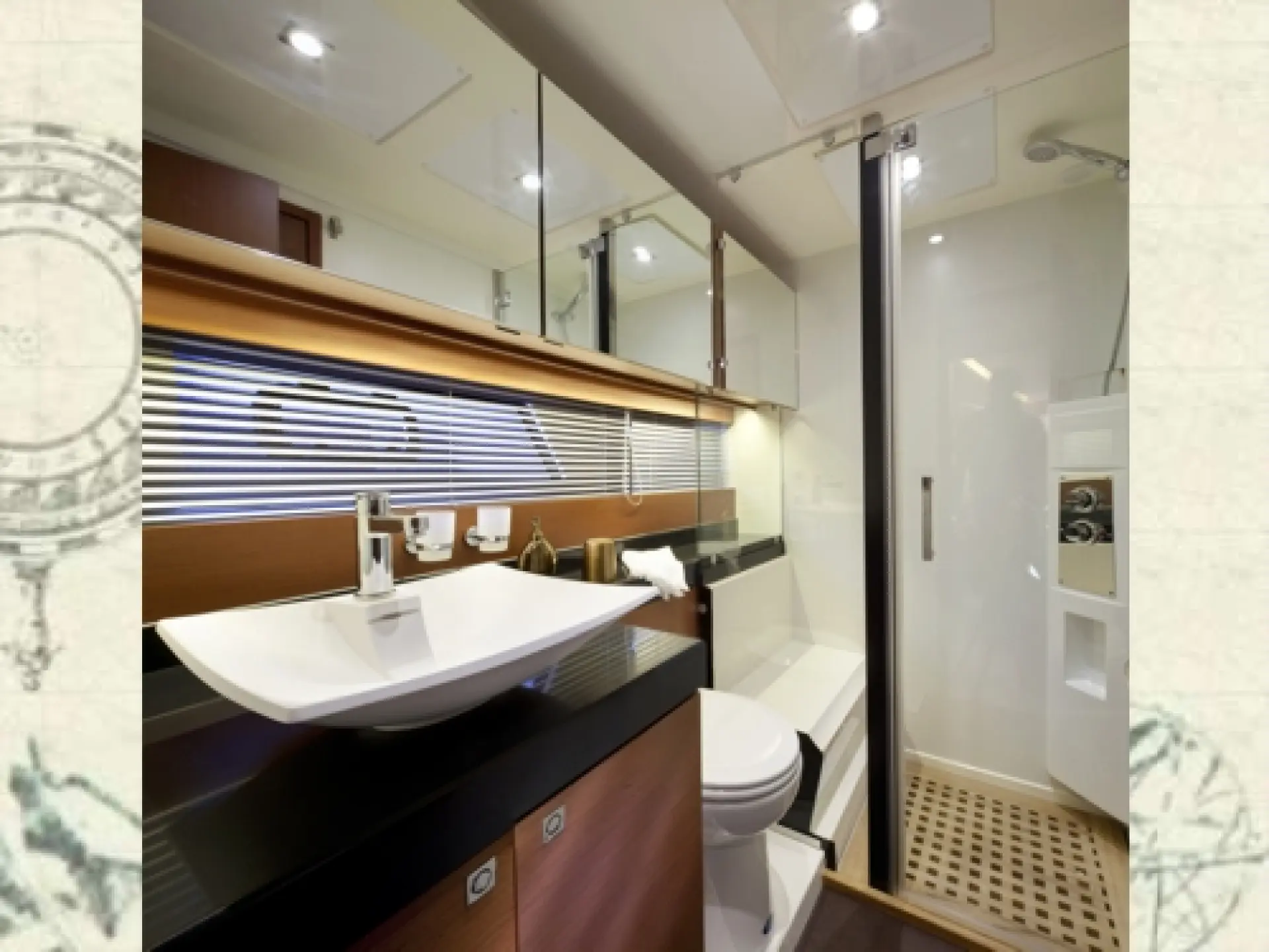 Prestige 550 Flybridge — 30/42